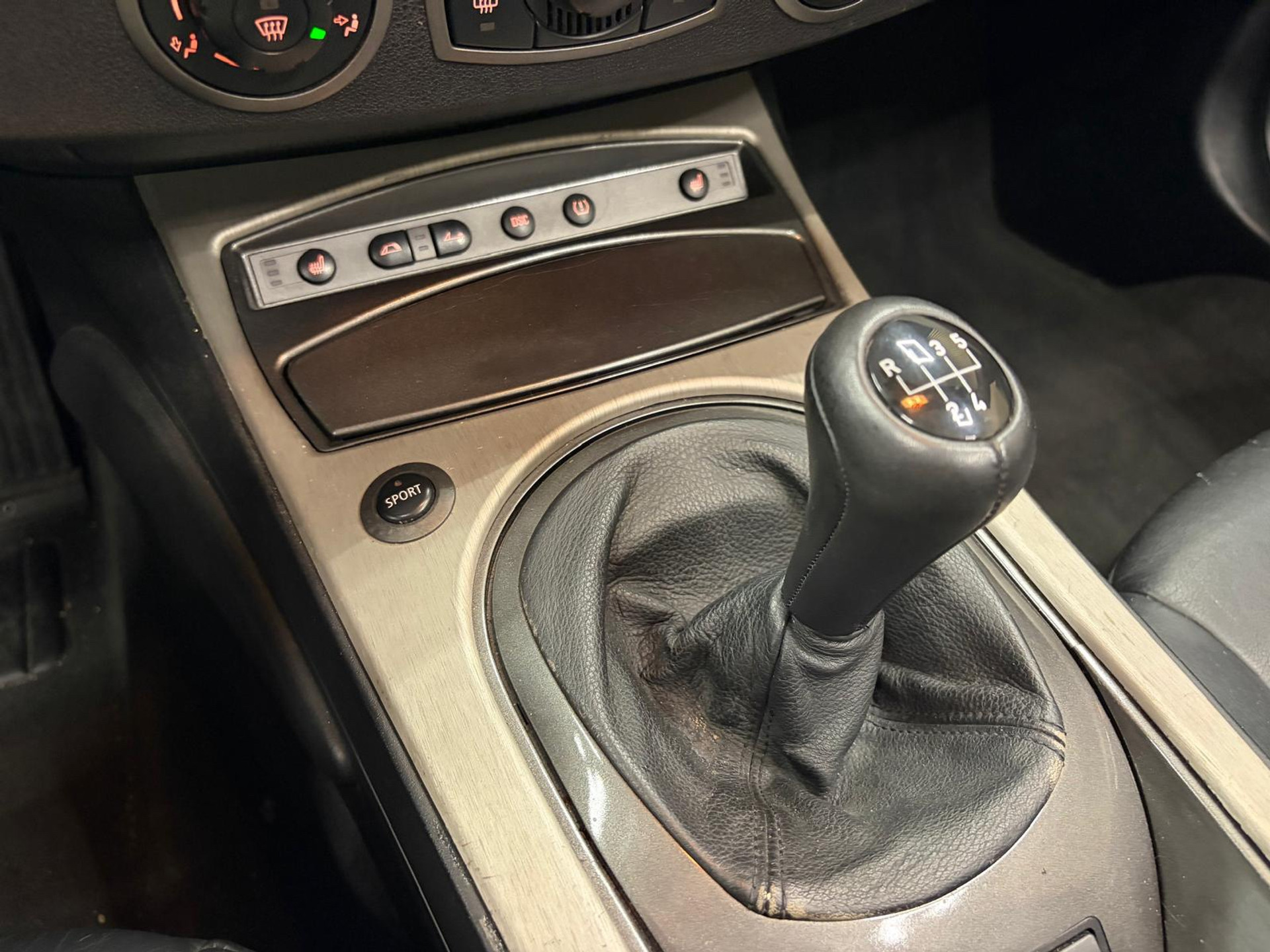https://www.autokooy.nl//xml/images/54895971-11.JPG
