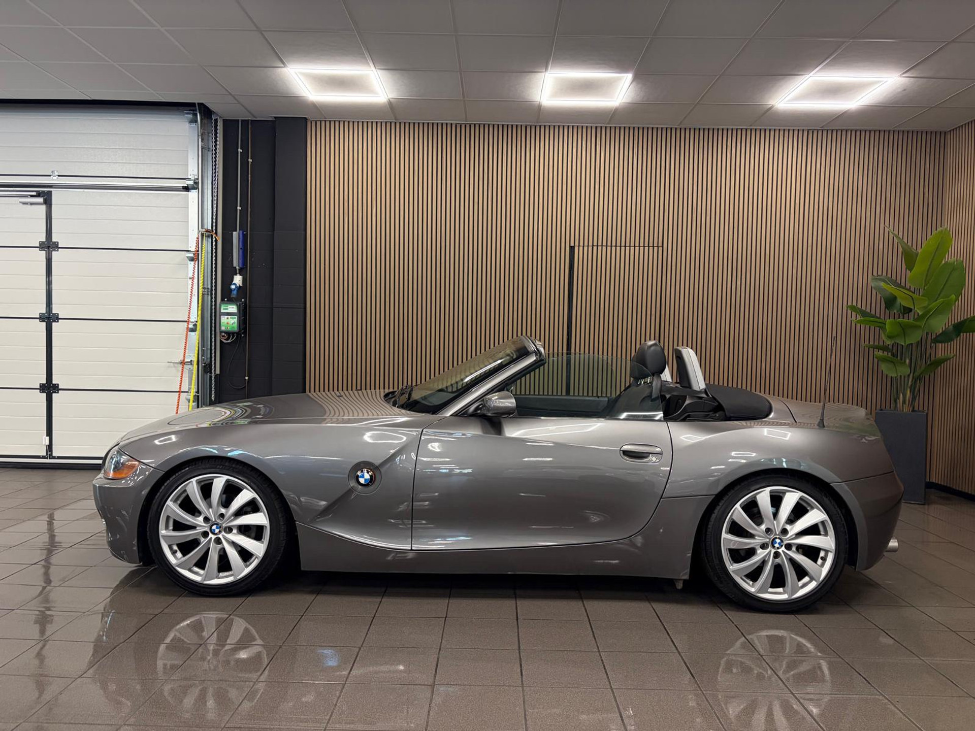 https://www.autokooy.nl//xml/images/54895971-2.JPG