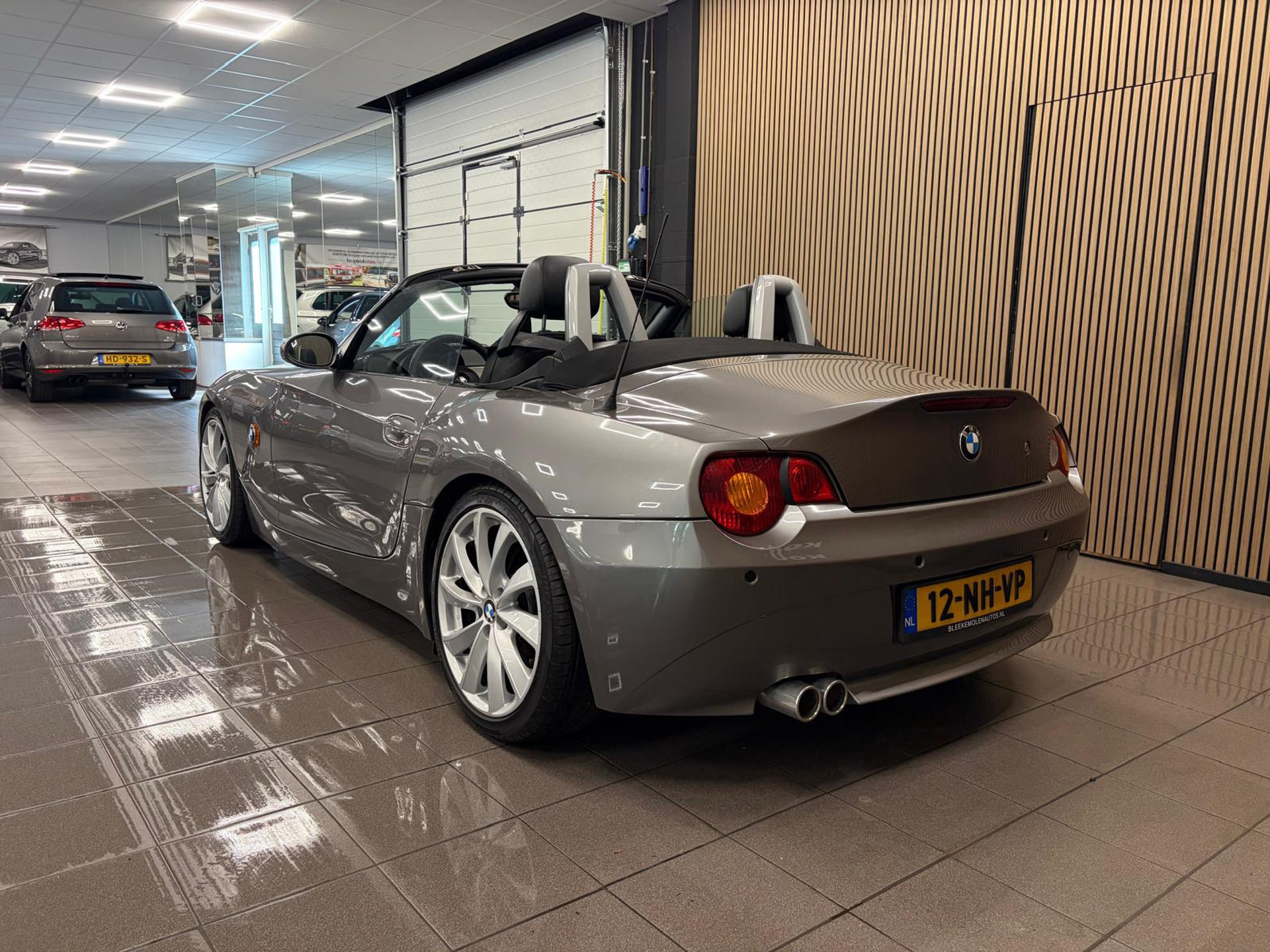 https://www.autokooy.nl//xml/images/54895971-3.JPG