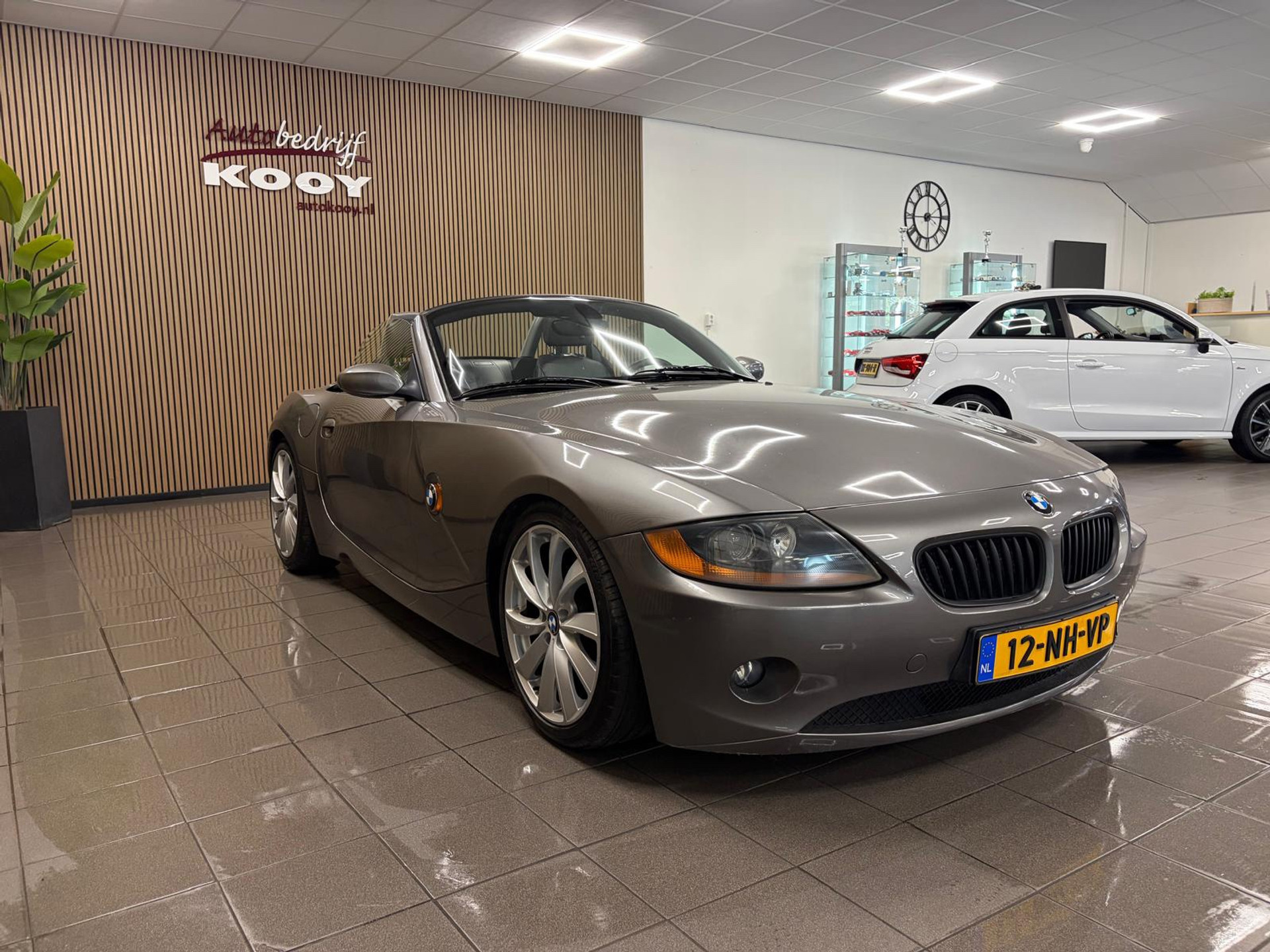 https://www.autokooy.nl//xml/images/54895971-6.JPG