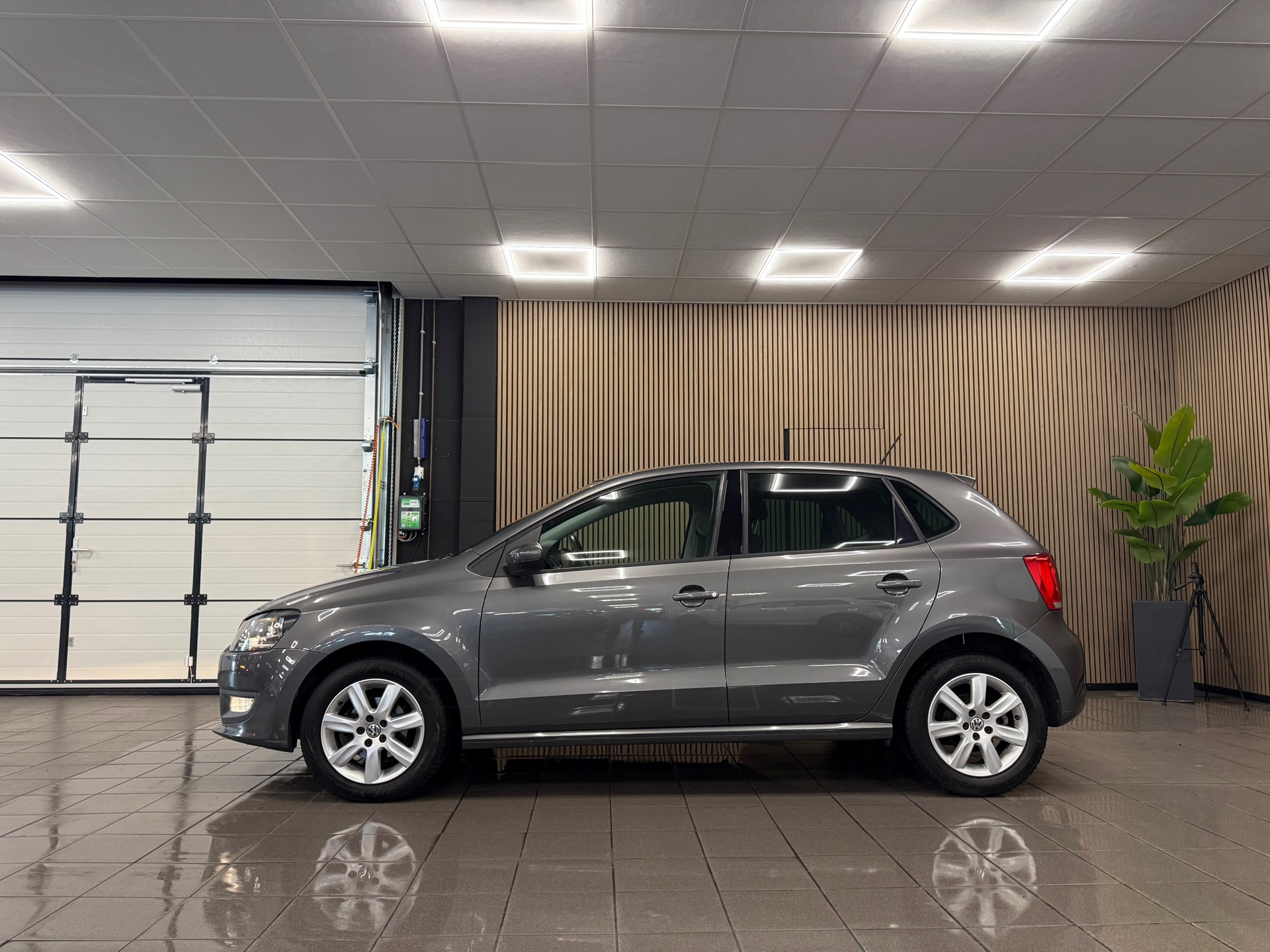 https://www.autokooy.nl//xml/images/54897068-2.JPG