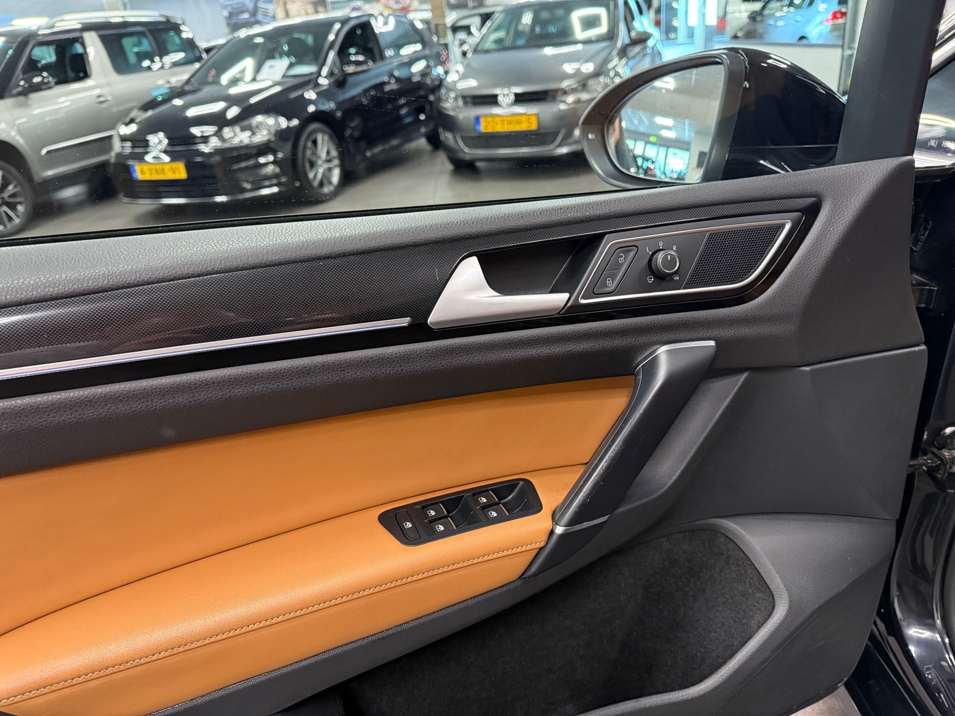 https://www.autokooy.nl//xml/images/54897413-10.JPG