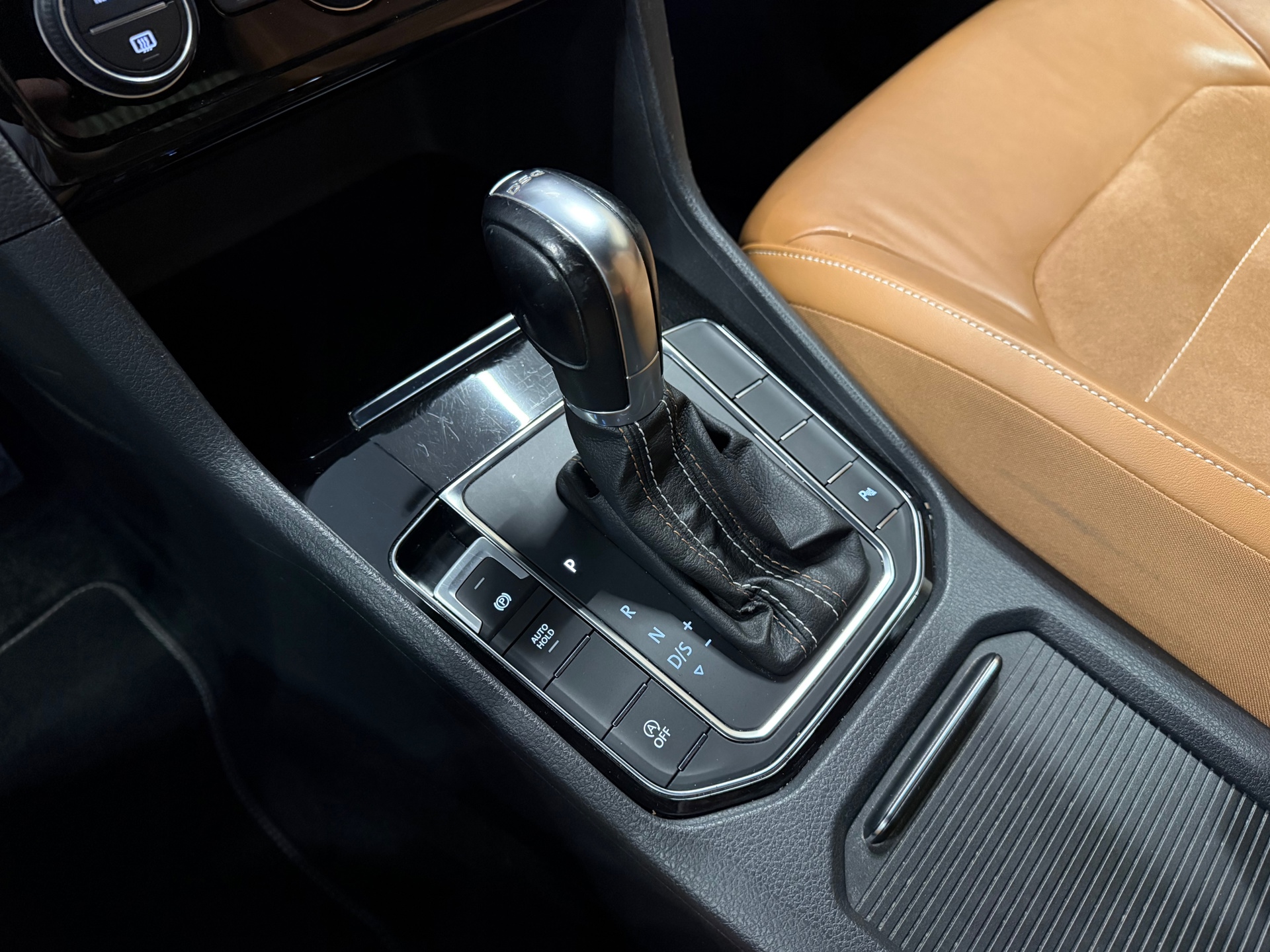 https://www.autokooy.nl//xml/images/54897413-20.JPG