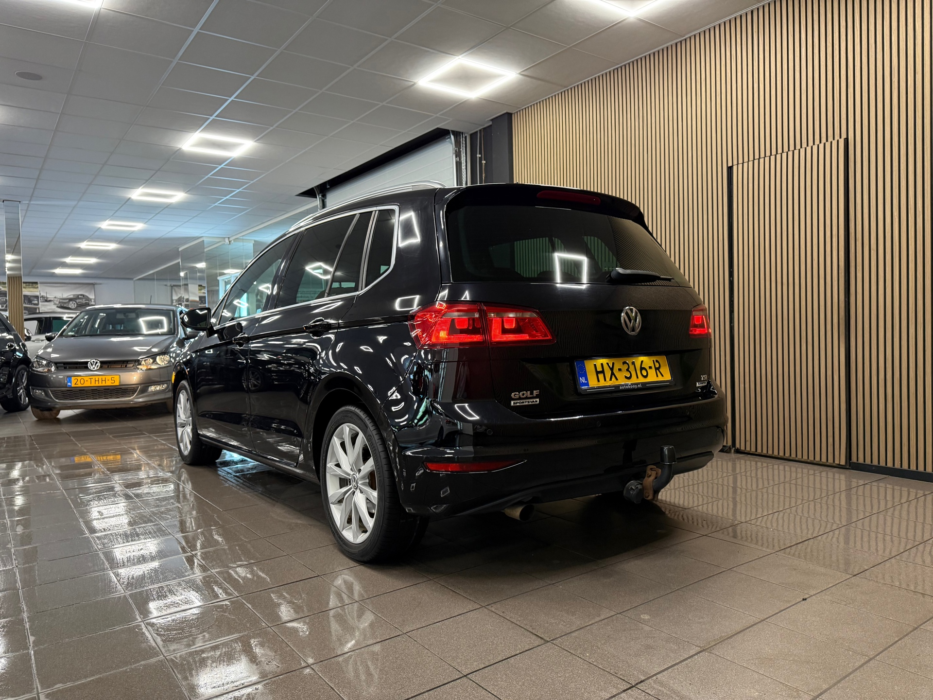 https://www.autokooy.nl//xml/images/54897413-3.JPG
