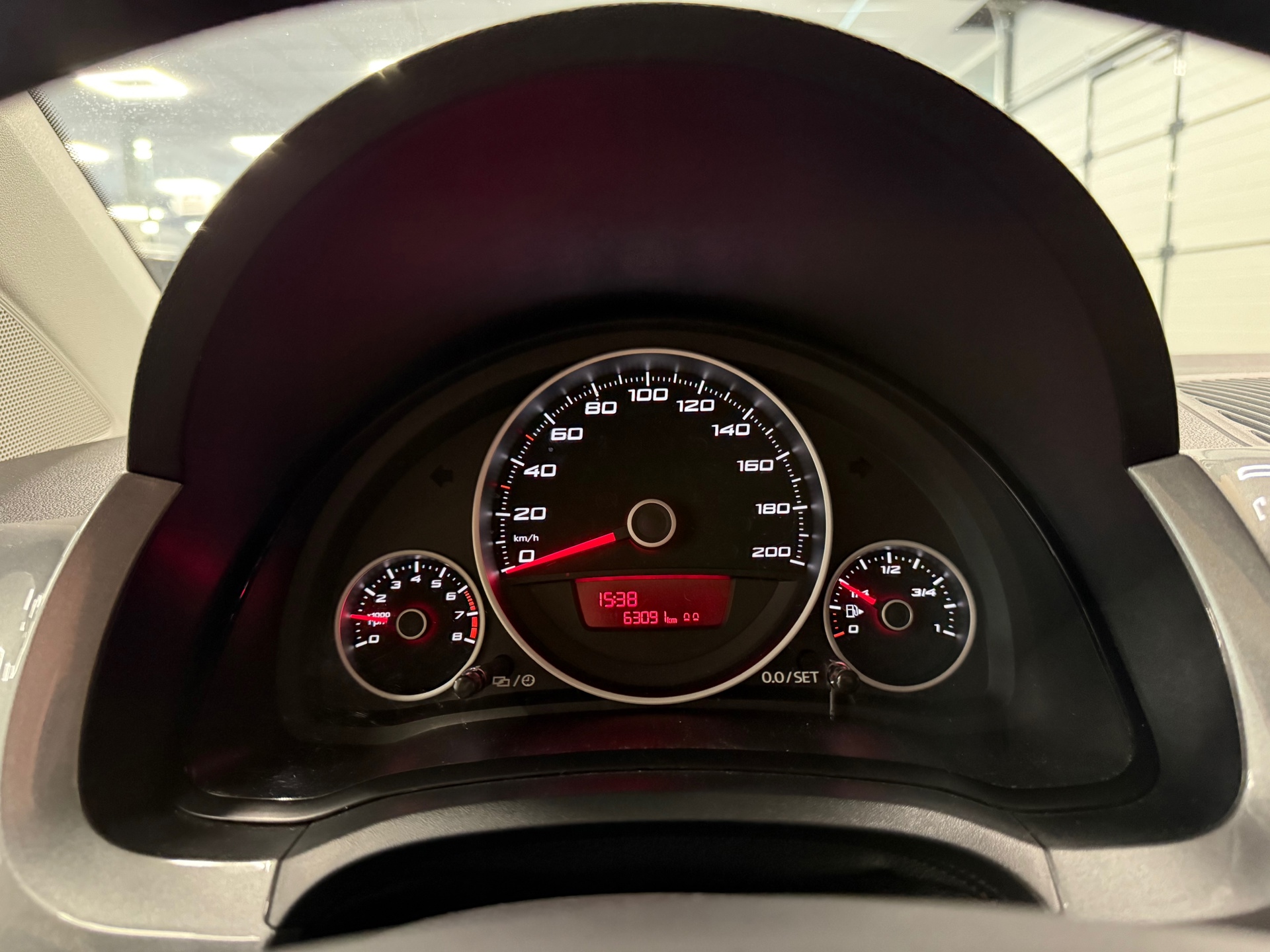 https://www.autokooy.nl//xml/images/54959486-14.JPG