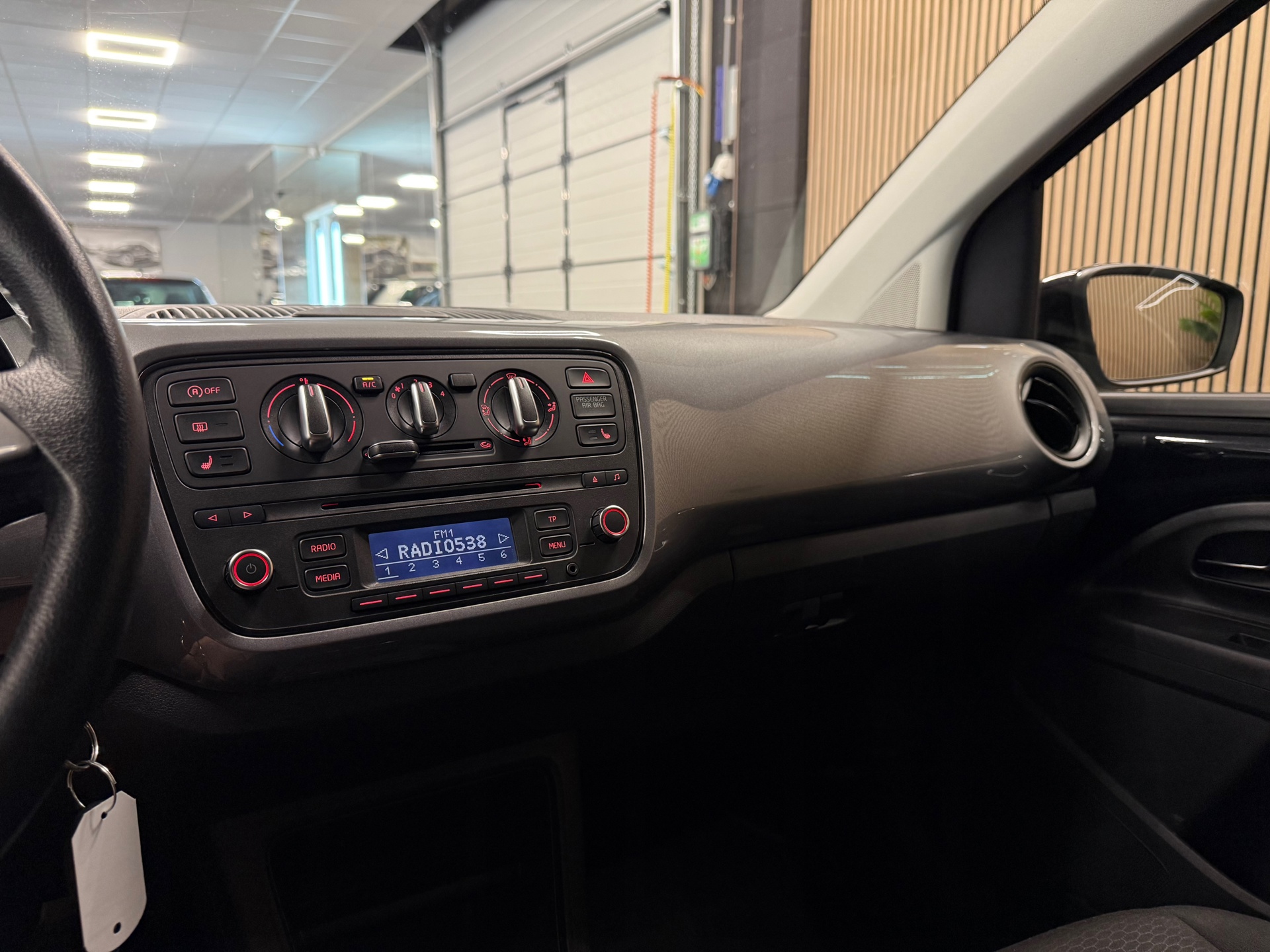 https://www.autokooy.nl//xml/images/54959486-17.JPG