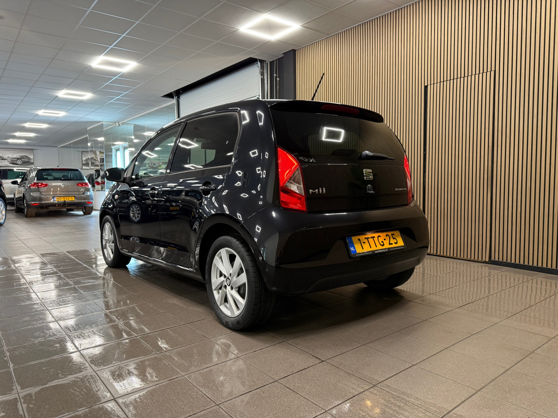 https://www.autokooy.nl//xml/images/54959486-3.JPG
