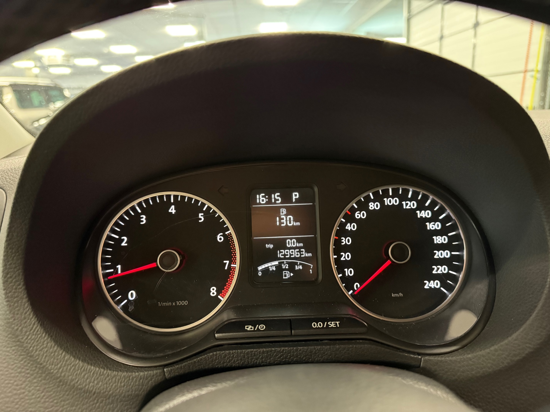 https://www.autokooy.nl//xml/images/54959539-13.JPG