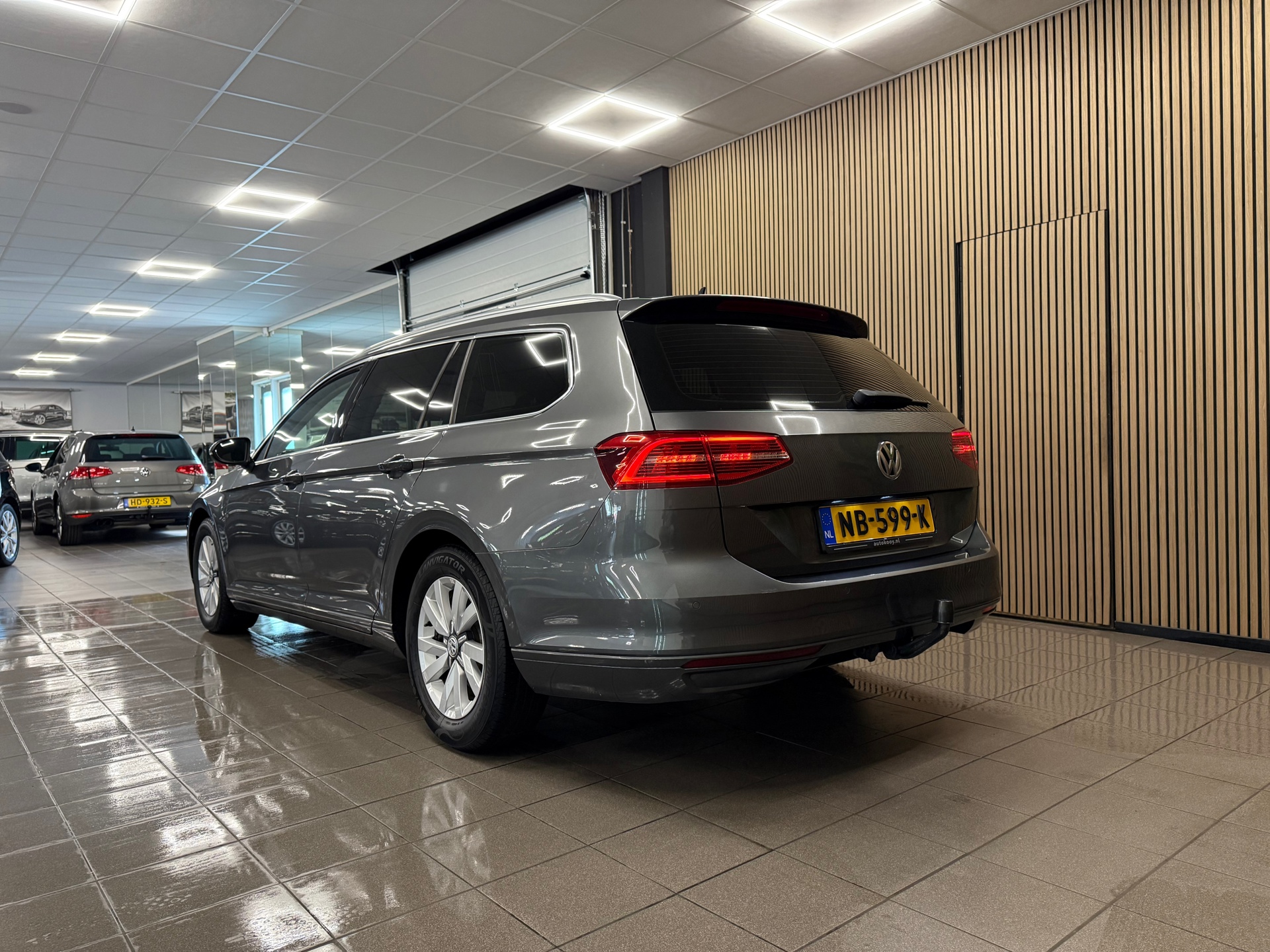 https://www.autokooy.nl//xml/images/54993820-3.JPG