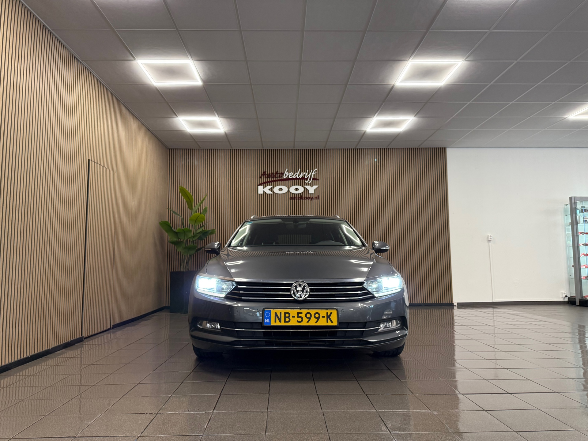 https://www.autokooy.nl//xml/images/54993820-8.JPG