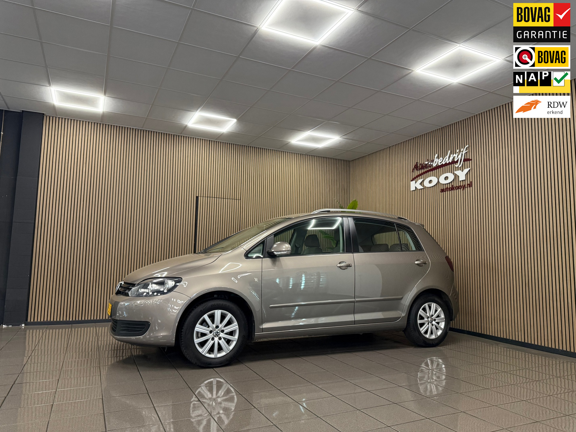 Volkswagen Golf Plus 1.2 TSI Comfortline * Automaat / Trekhaak / Parkeersensoren / Navigatie / NL Auto *