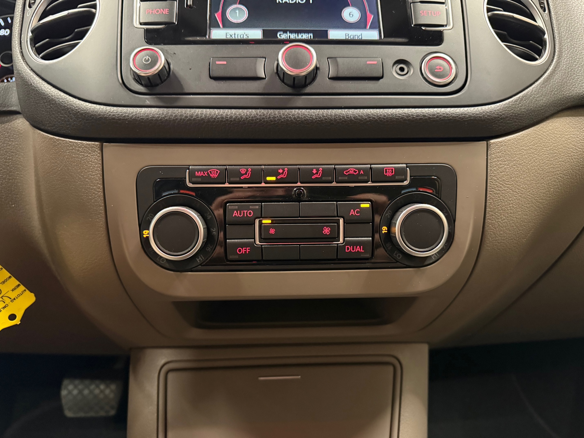 https://www.autokooy.nl//xml/images/55025827-19.JPG