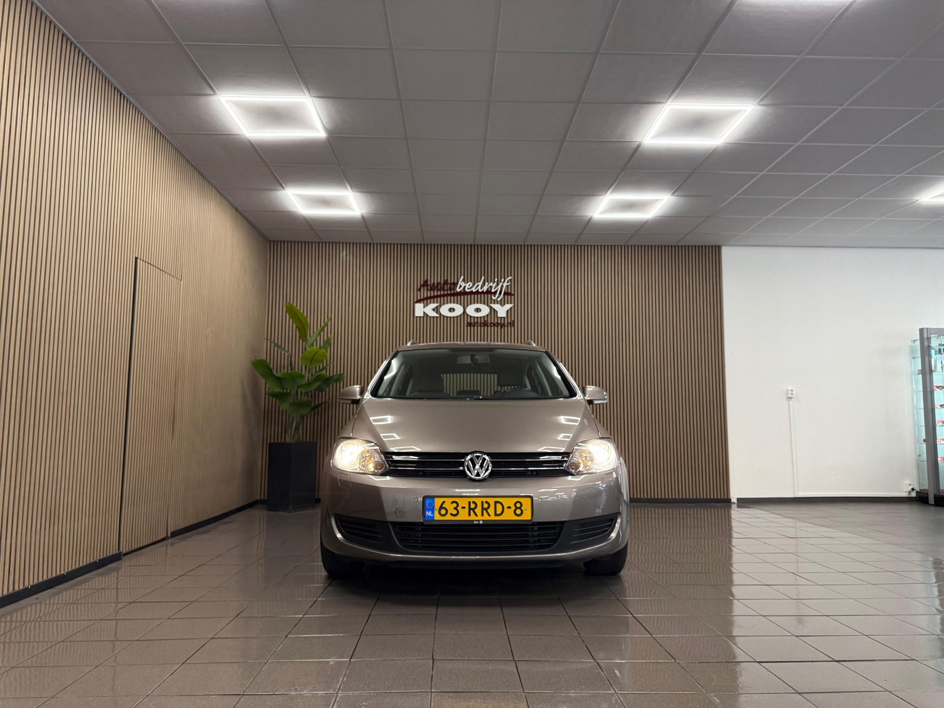 https://www.autokooy.nl//xml/images/55025827-8.JPG