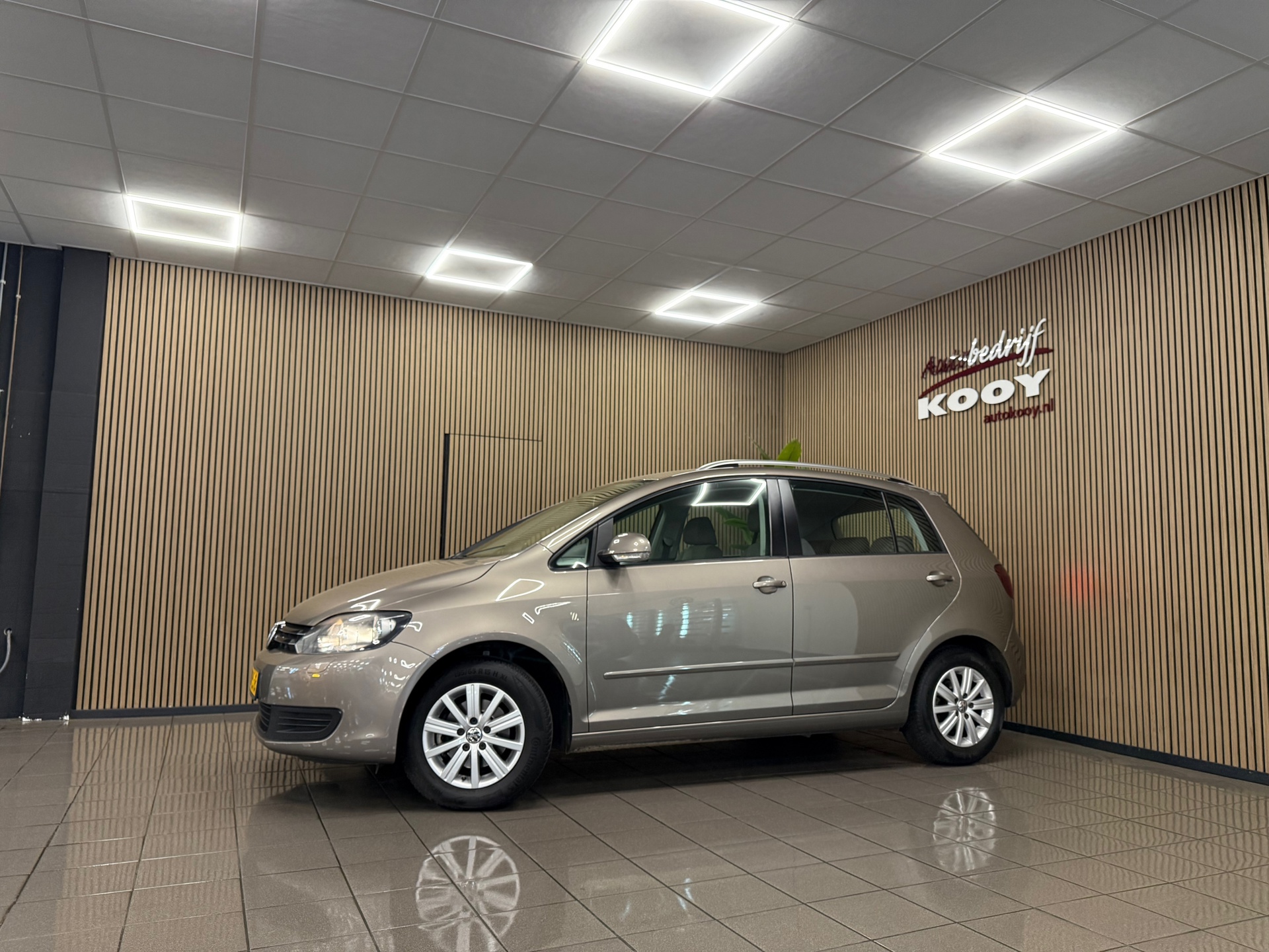 https://www.autokooy.nl//xml/images/55025827-9.JPG