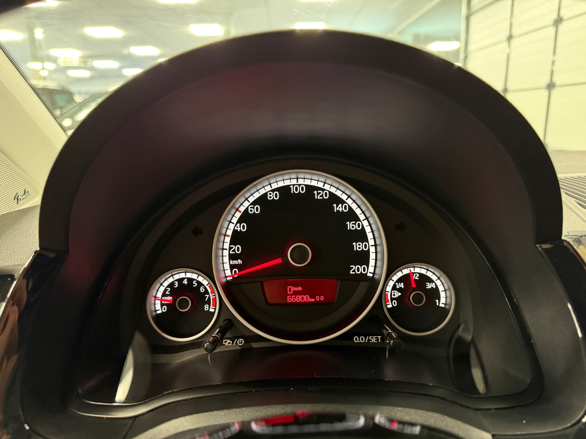 https://www.autokooy.nl//xml/images/55026204-15.JPG