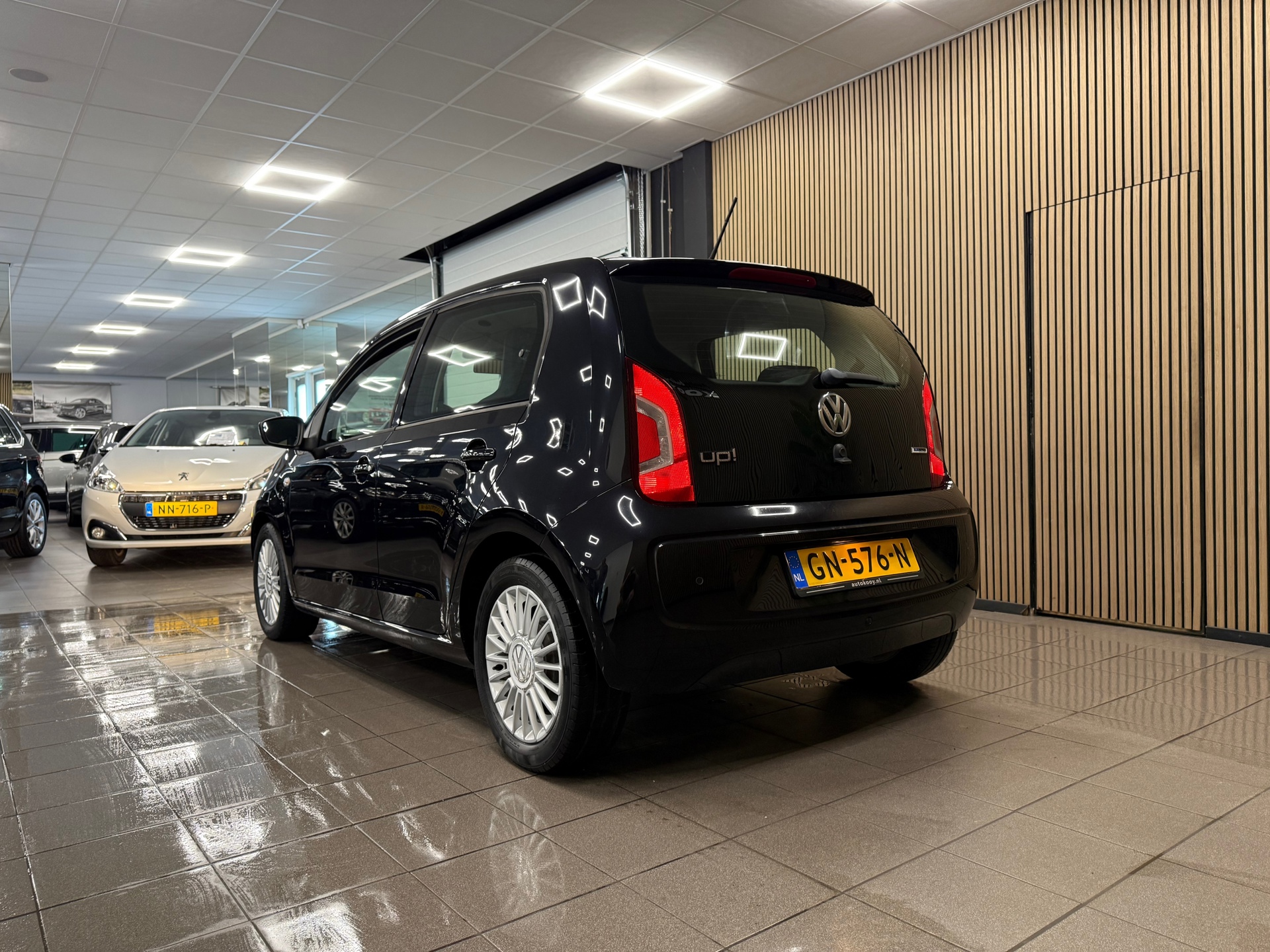 https://www.autokooy.nl//xml/images/55026204-3.JPG