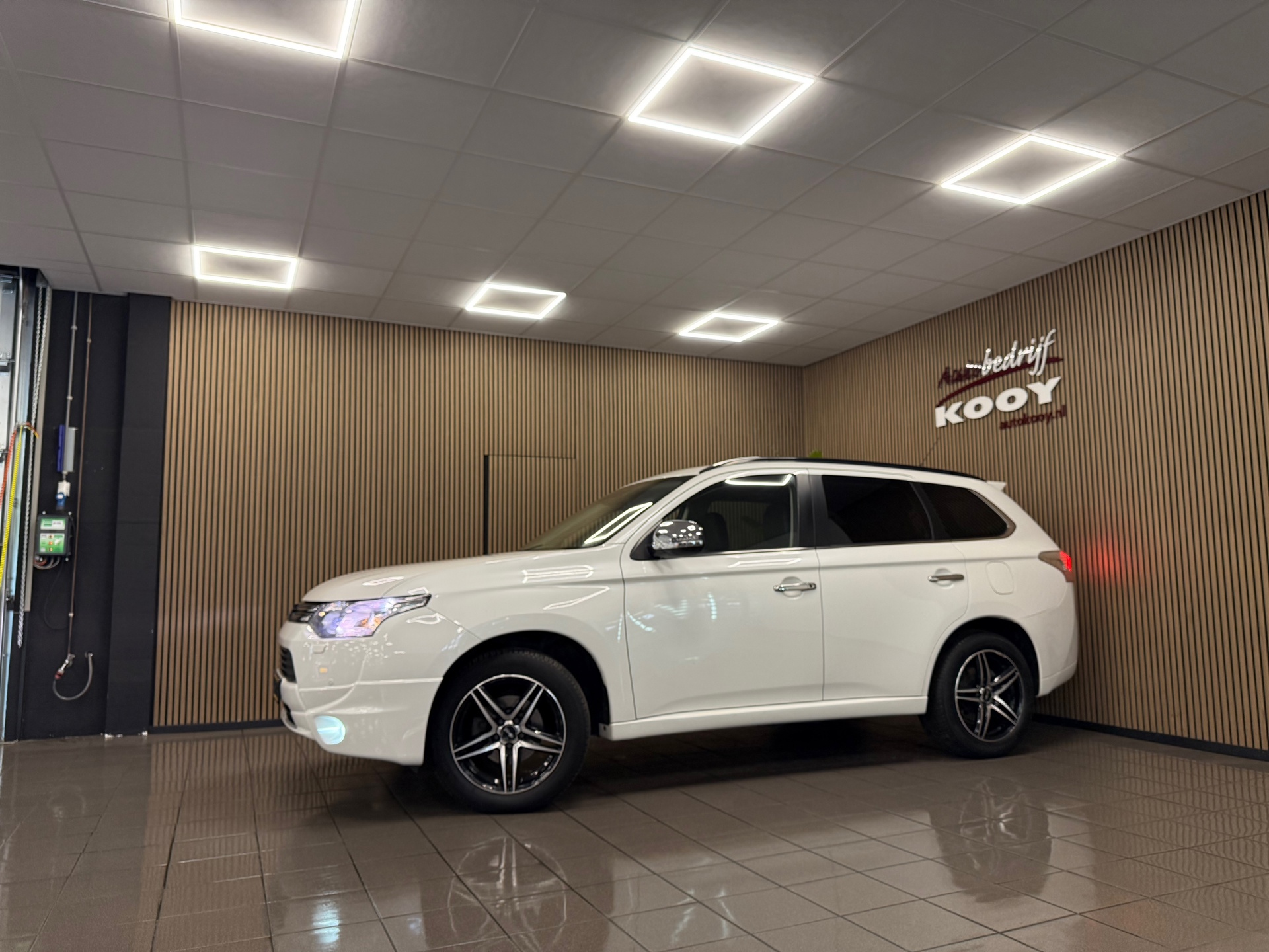 https://www.autokooy.nl//xml/images/55026456-10.JPG