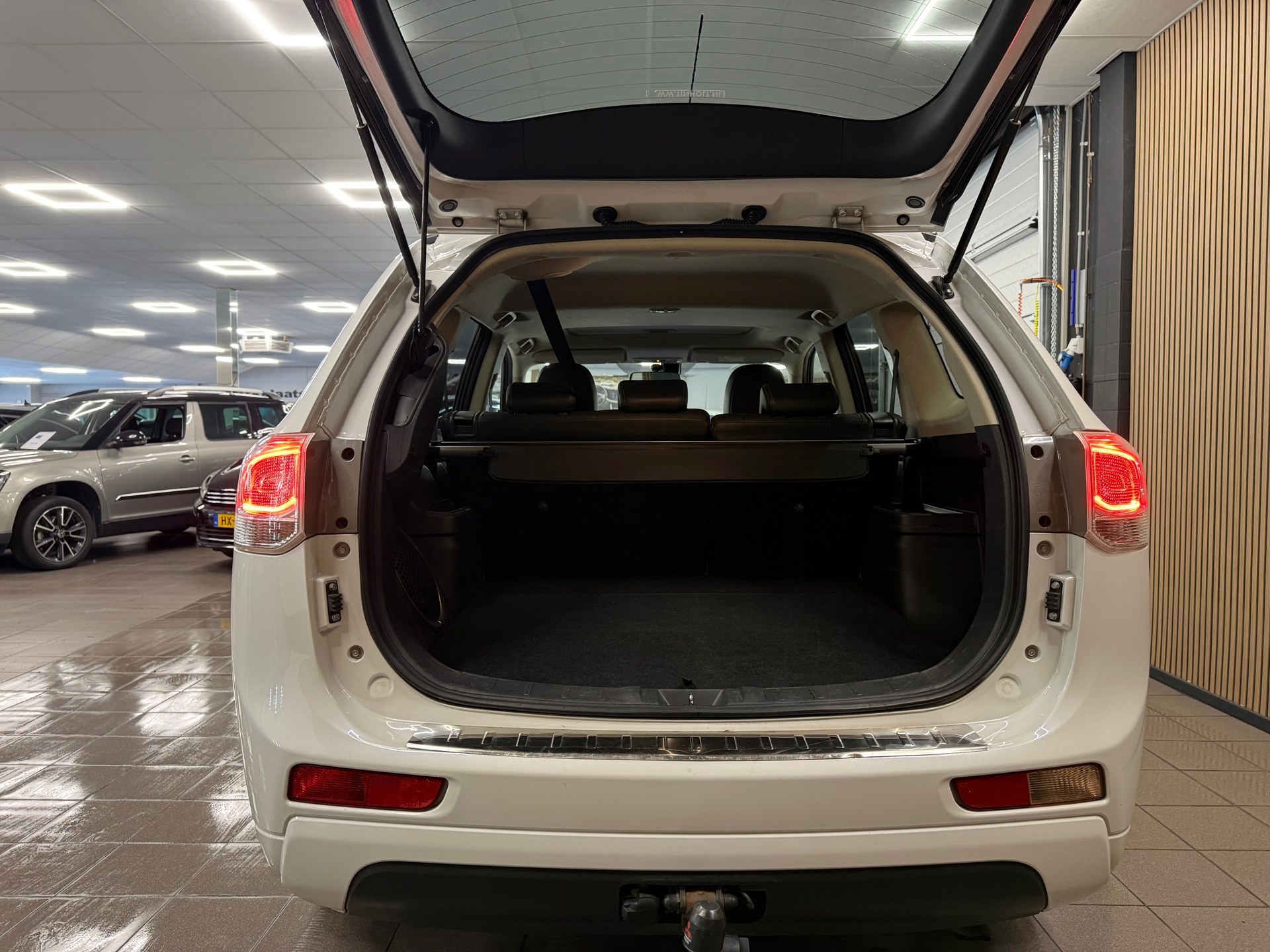 https://www.autokooy.nl//xml/images/55026456-5.JPG