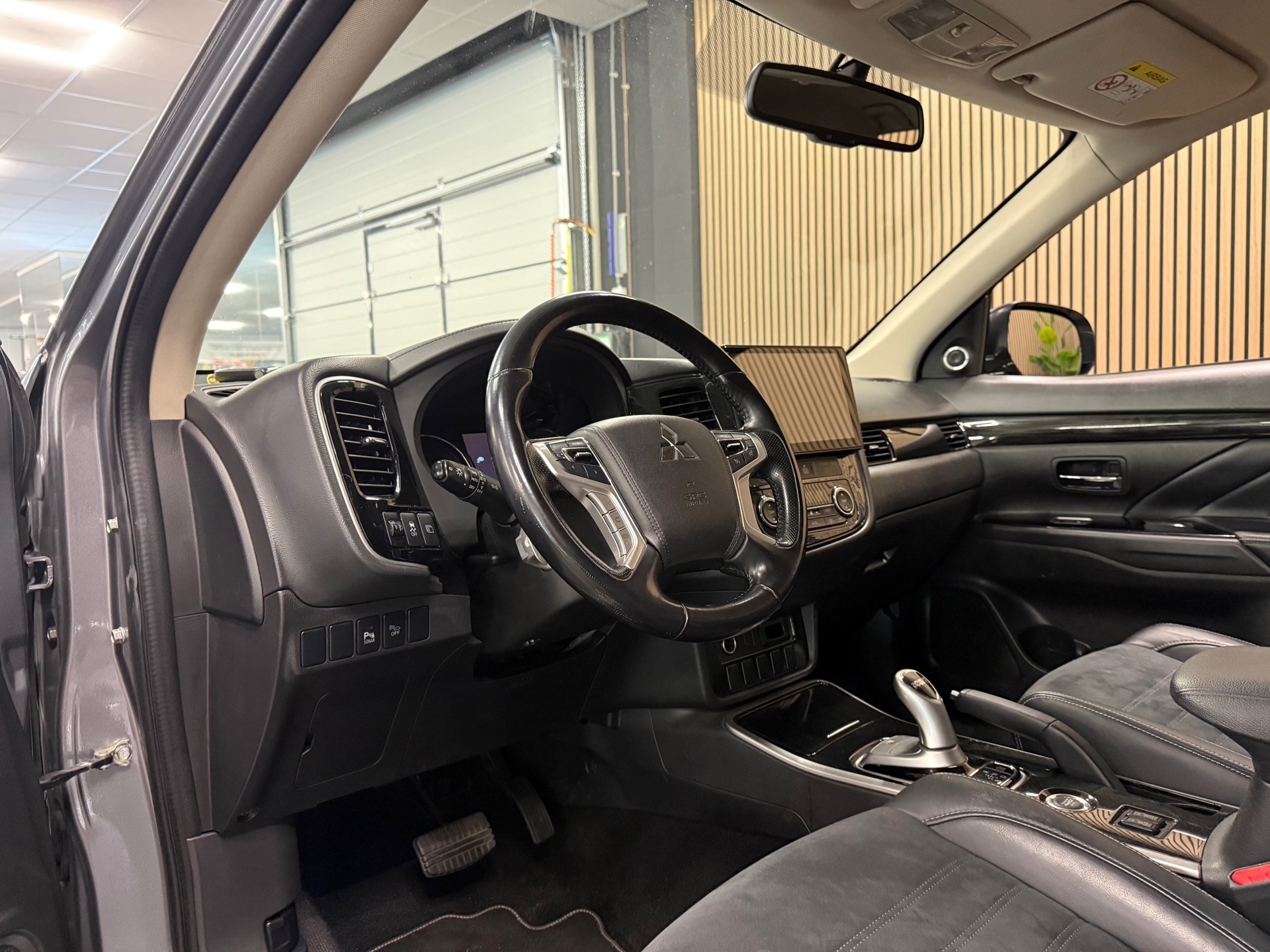 https://www.autokooy.nl//xml/images/55027601-12.JPG