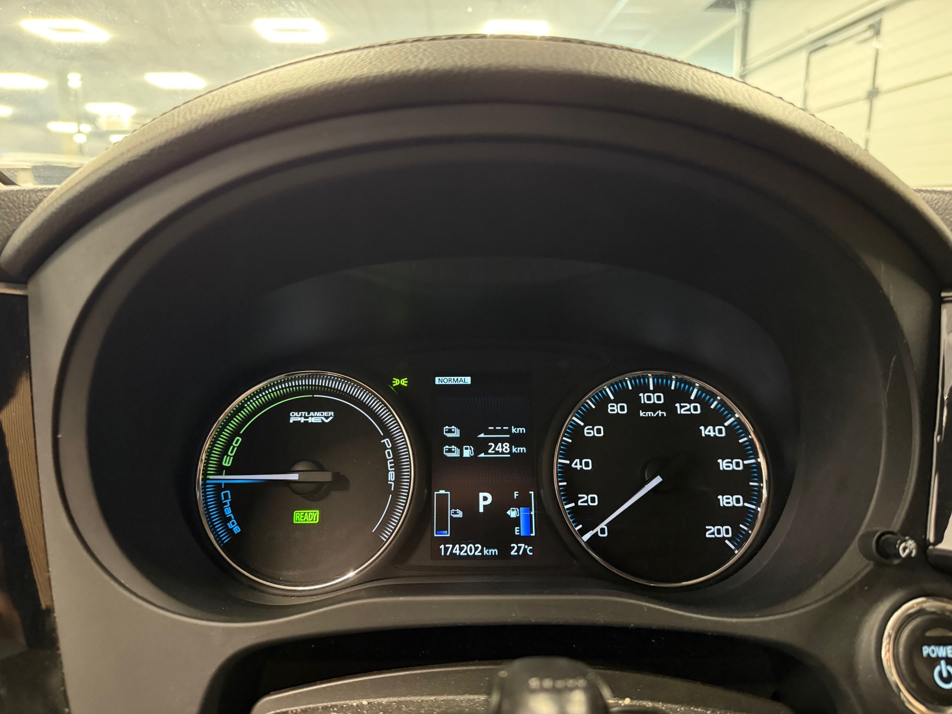 https://www.autokooy.nl//xml/images/55027601-14.JPG