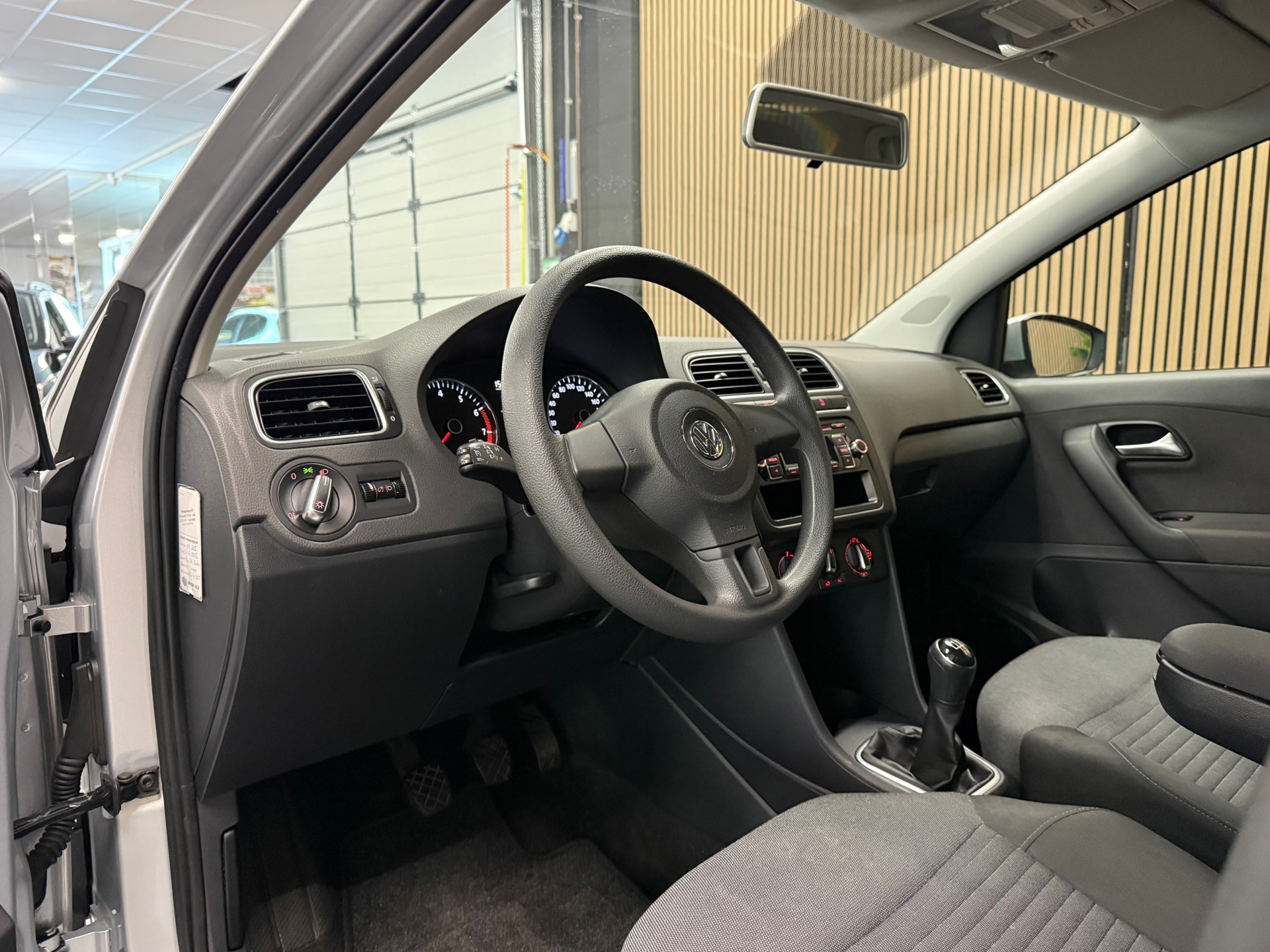 https://www.autokooy.nl//xml/images/55069475-11.JPG