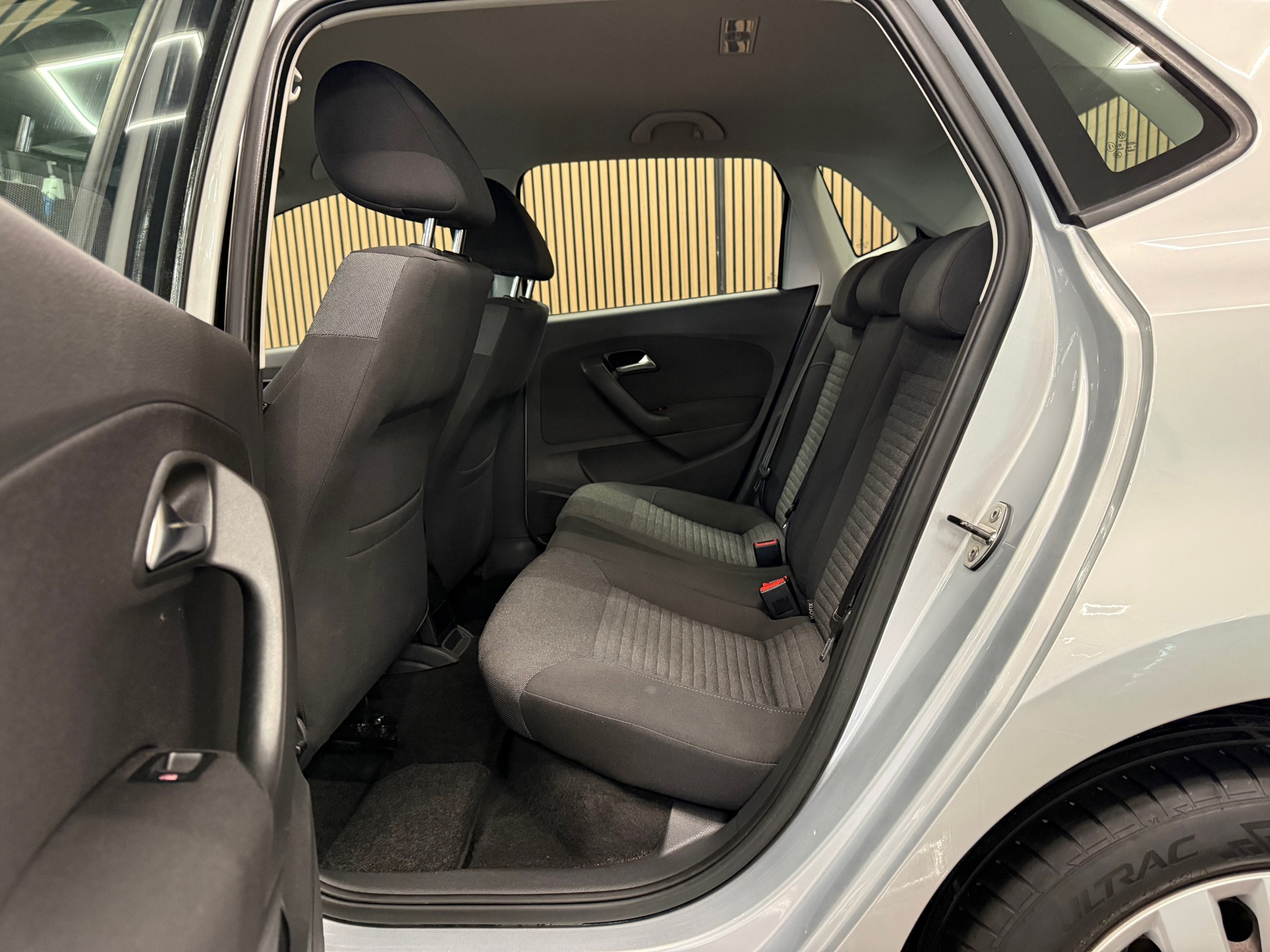 https://www.autokooy.nl//xml/images/55069475-20.JPG