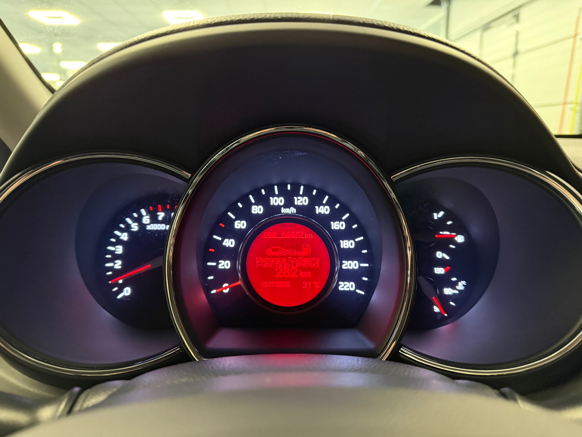 https://www.autokooy.nl//xml/images/55109823-14.JPG