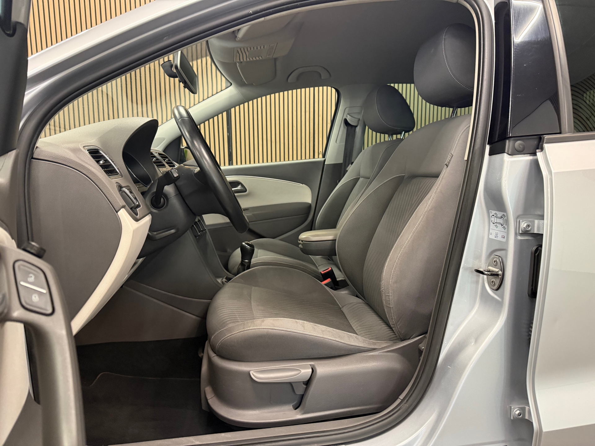 https://www.autokooy.nl//xml/images/55109883-11.JPG