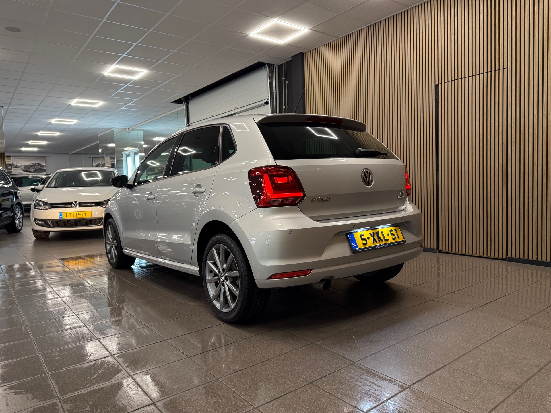https://www.autokooy.nl//xml/images/55109883-3.JPG