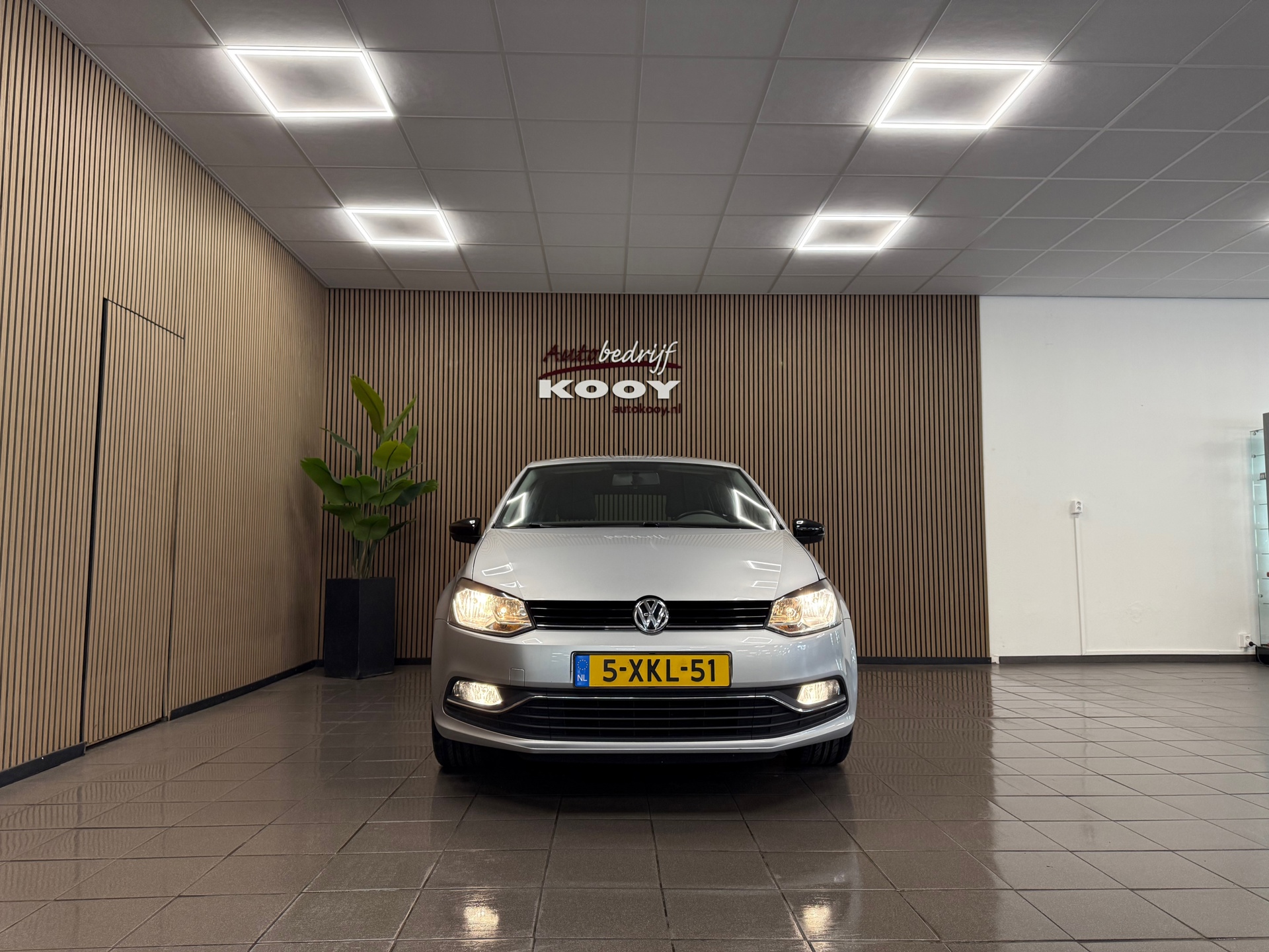 https://www.autokooy.nl//xml/images/55109883-8.JPG