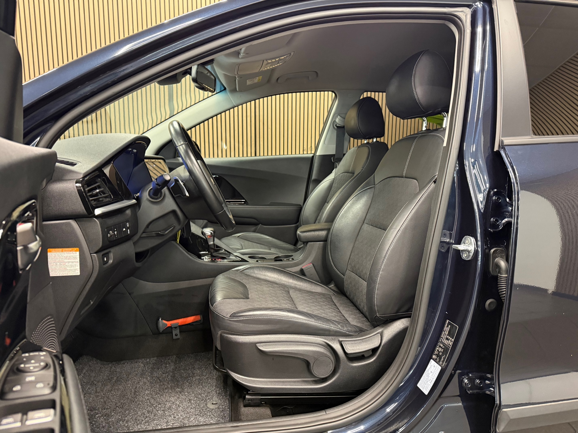 https://www.autokooy.nl//xml/images/55182059-12.JPG
