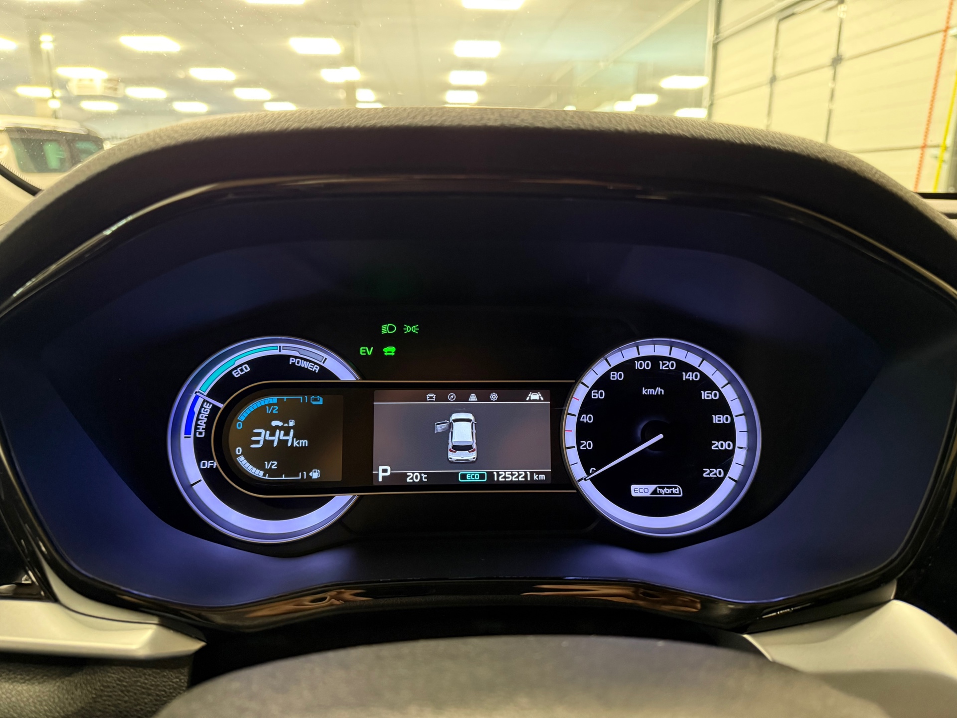 https://www.autokooy.nl//xml/images/55182059-15.JPG