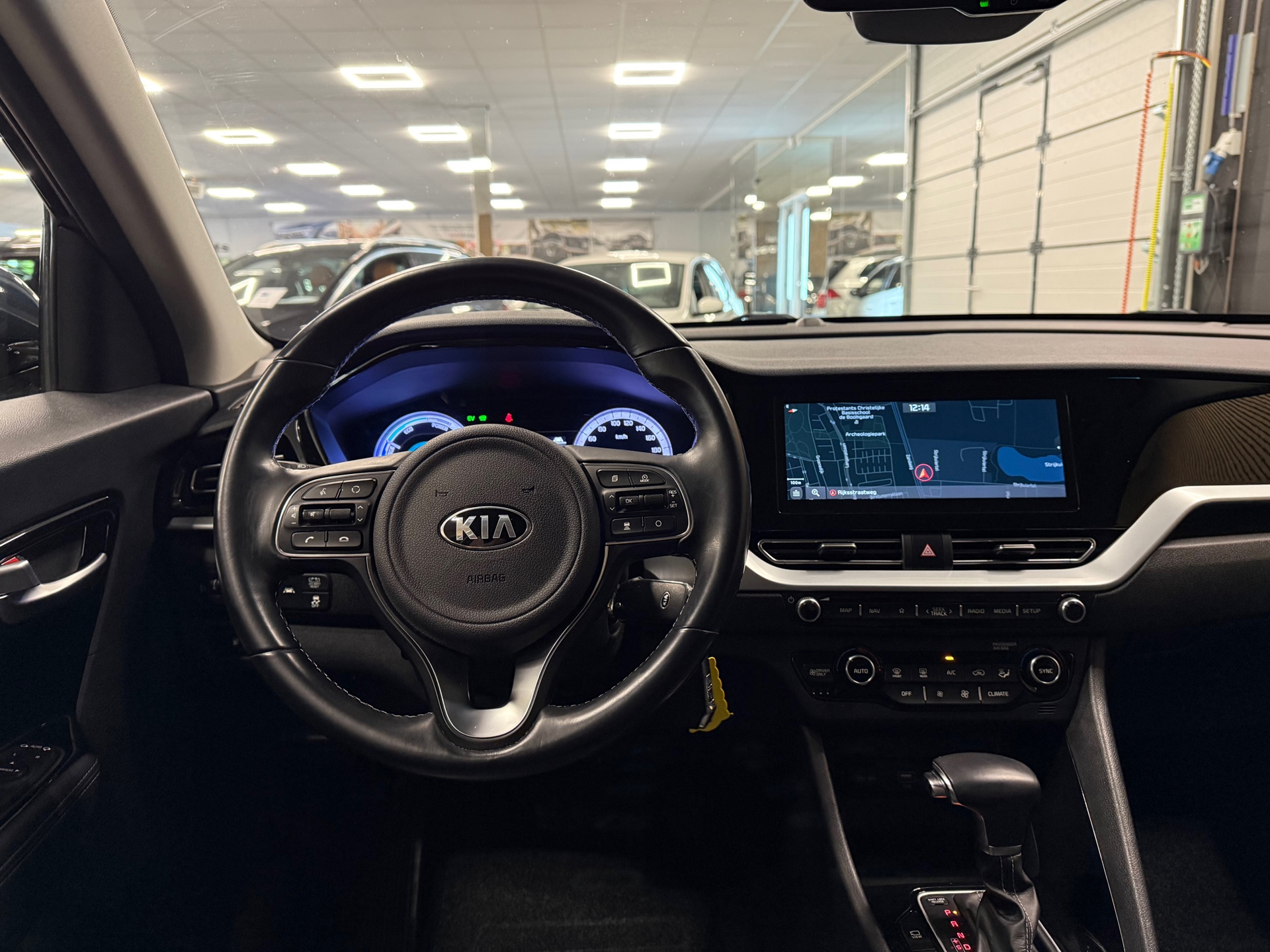 https://www.autokooy.nl//xml/images/55182059-22.JPG