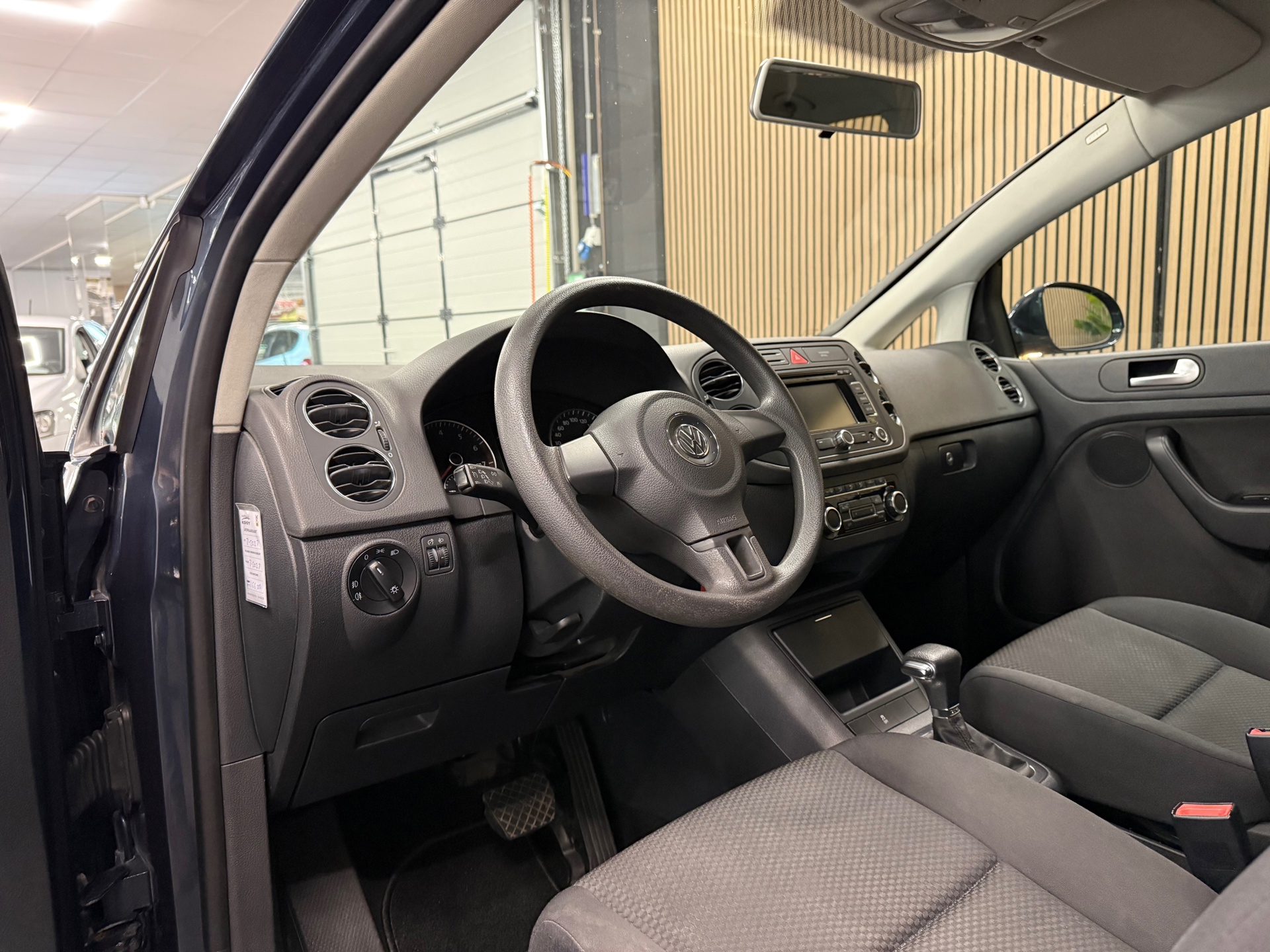 https://www.autokooy.nl//xml/images/55360489-12.JPG