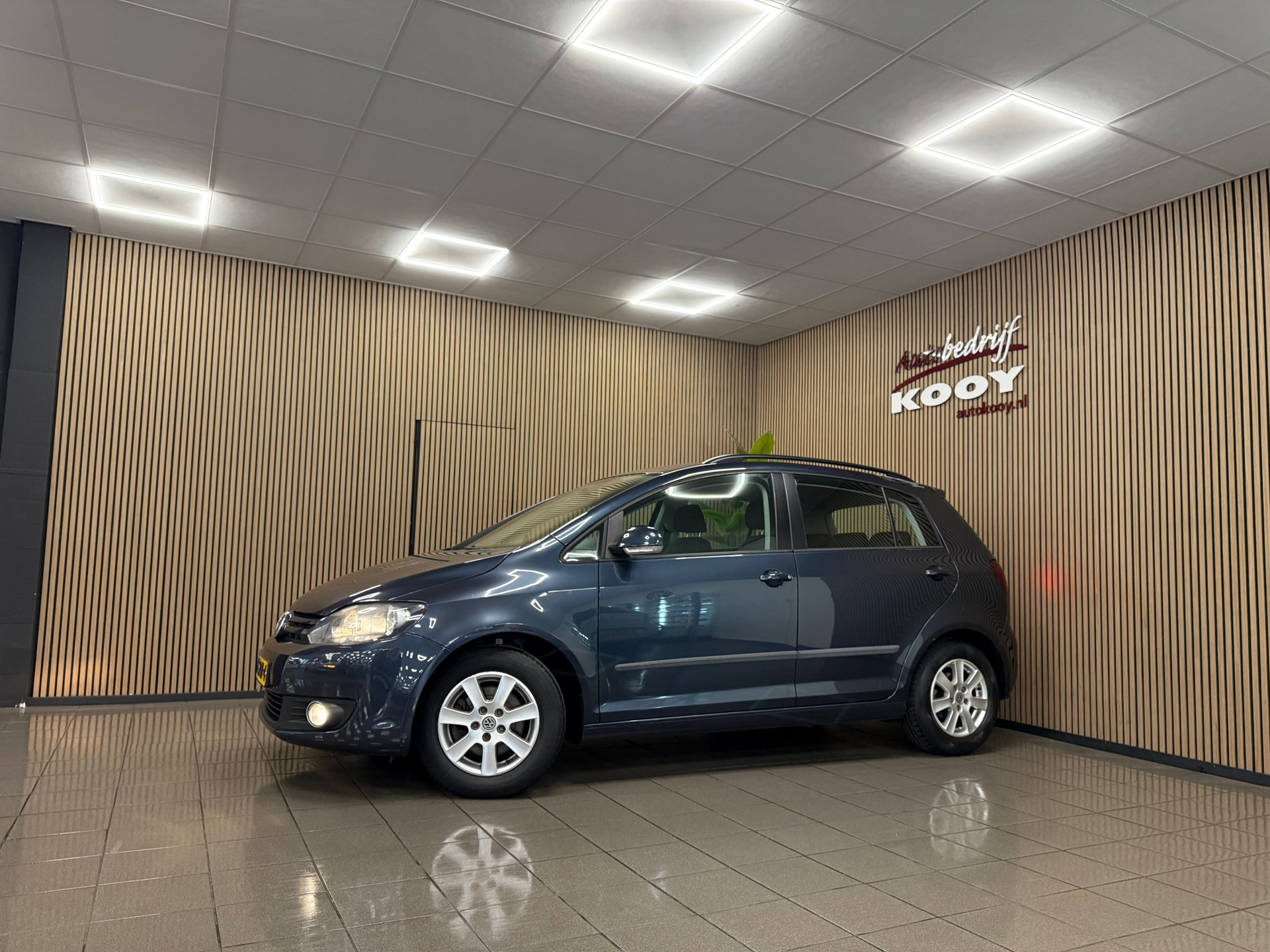 https://www.autokooy.nl//xml/images/55360489-9.JPG