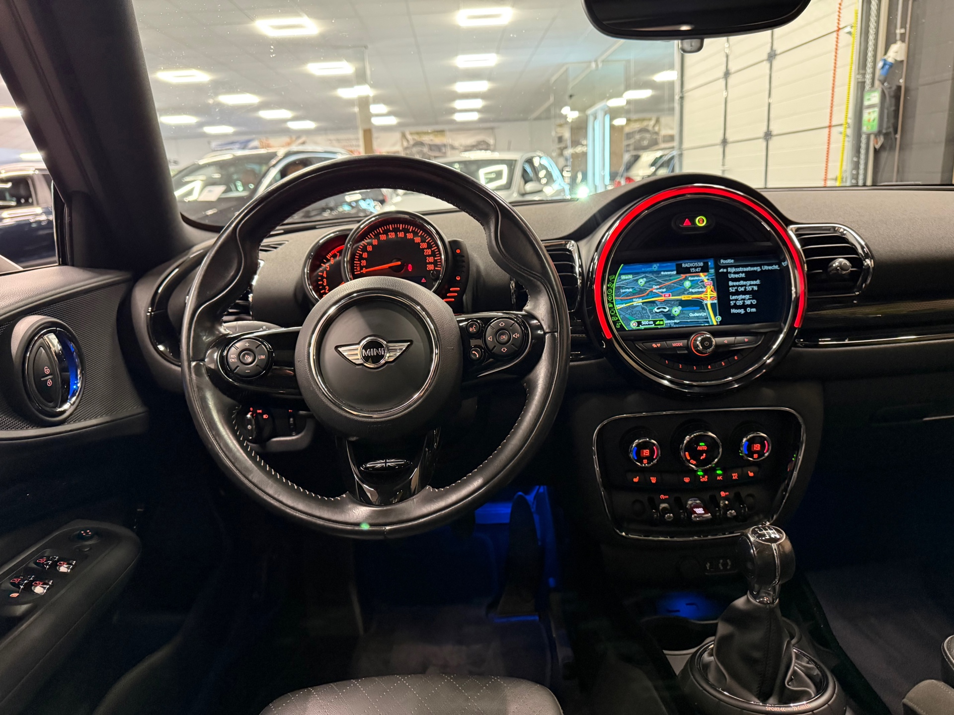https://www.autokooy.nl//xml/images/55360641-20.JPG