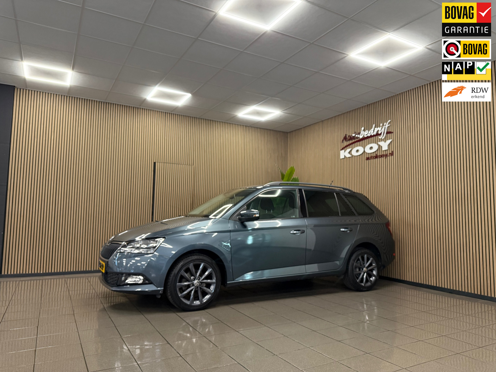 Skoda Fabia Combi 1.0 TSI Business Edition * Carplay / LM Velgen / Cruise control / NL Auto *