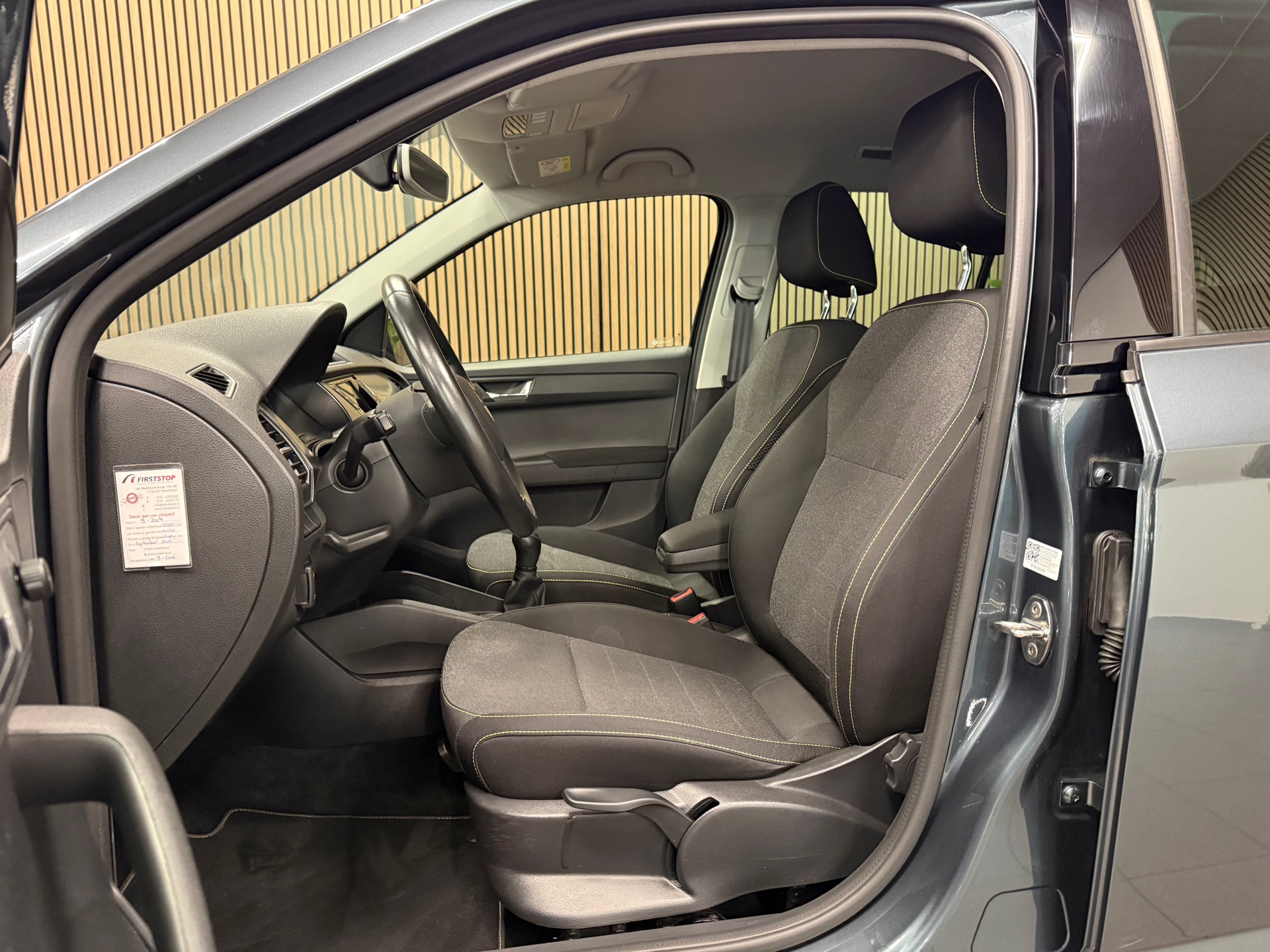 https://www.autokooy.nl//xml/images/55385496-12.JPG
