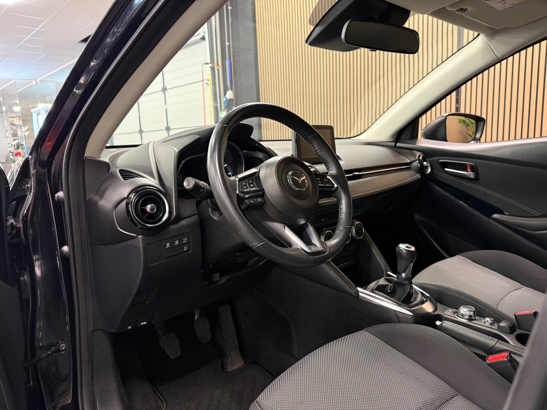 https://www.autokooy.nl//xml/images/55385645-12.JPG