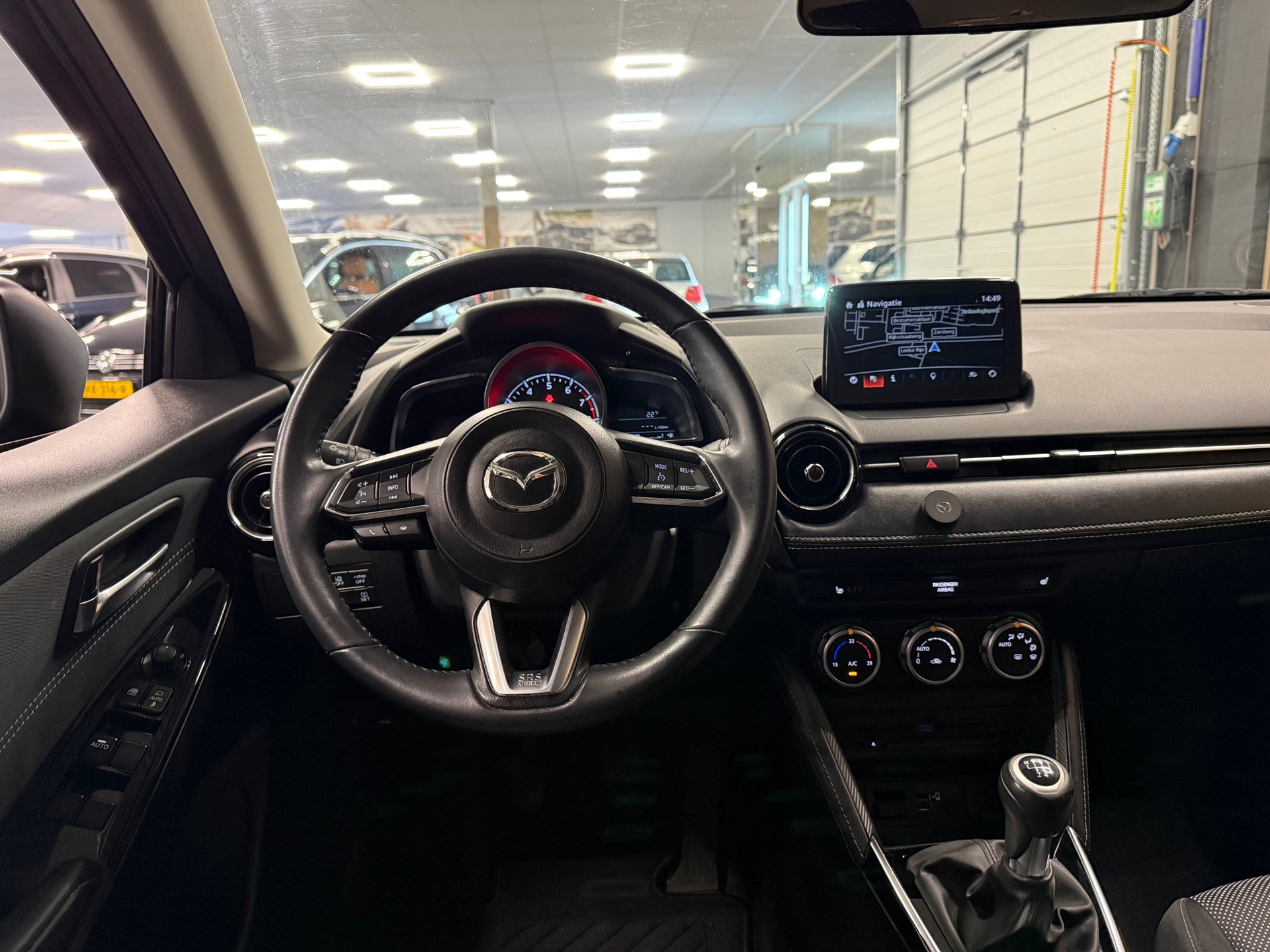 https://www.autokooy.nl//xml/images/55385645-21.JPG