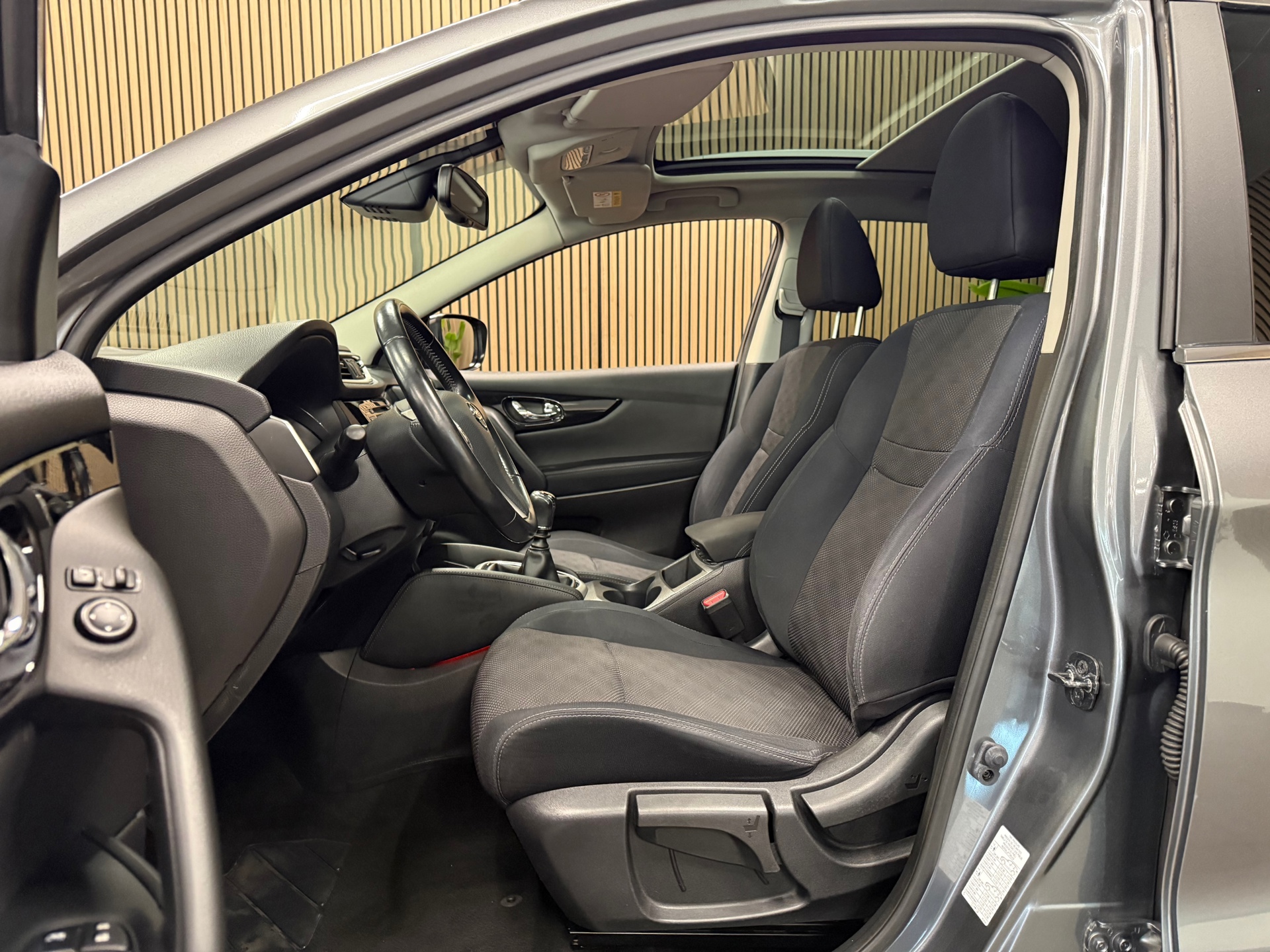 https://www.autokooy.nl//xml/images/55420201-11.JPG