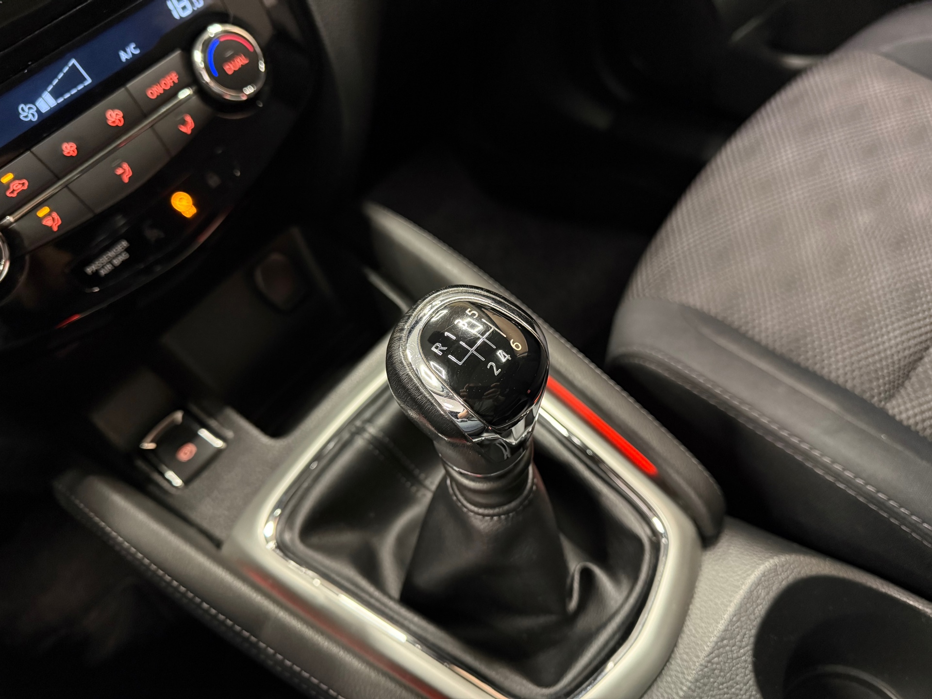https://www.autokooy.nl//xml/images/55420201-20.JPG