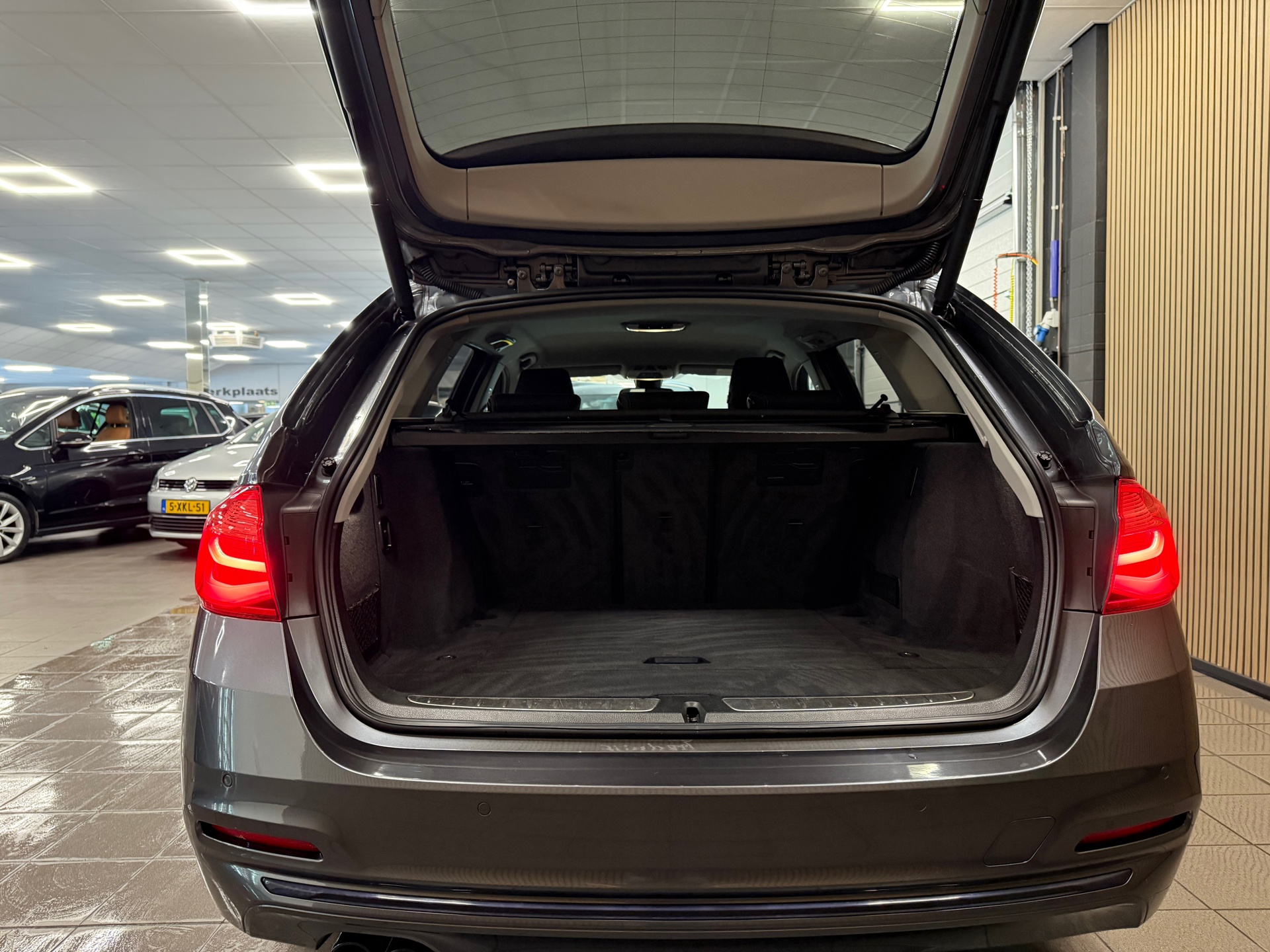 https://www.autokooy.nl//xml/images/55464148-5.JPG