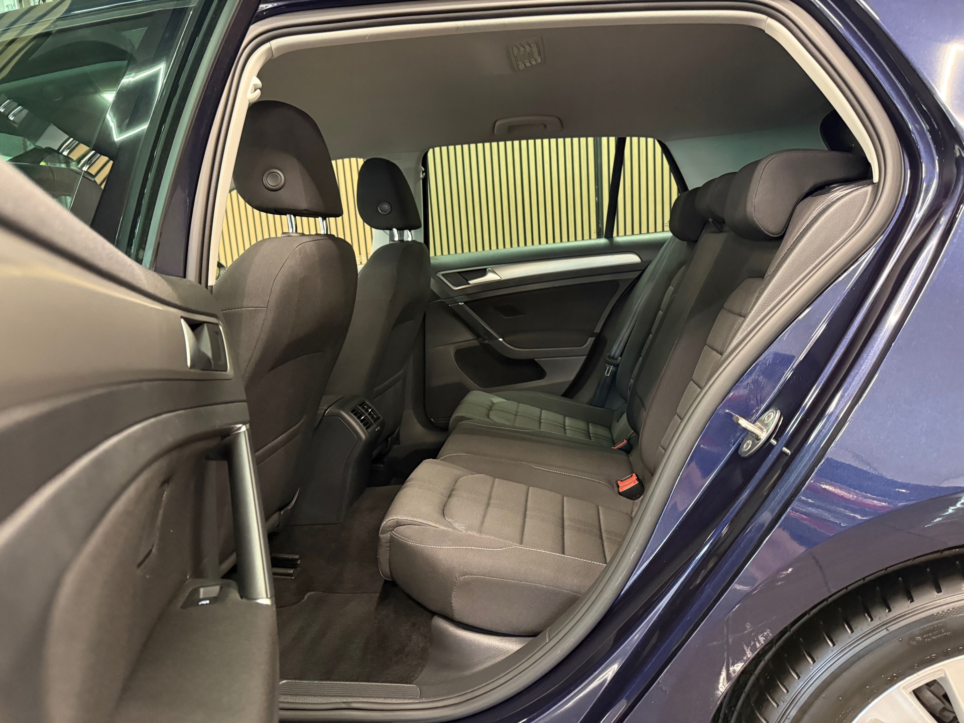 https://www.autokooy.nl//xml/images/55526895-22.JPG