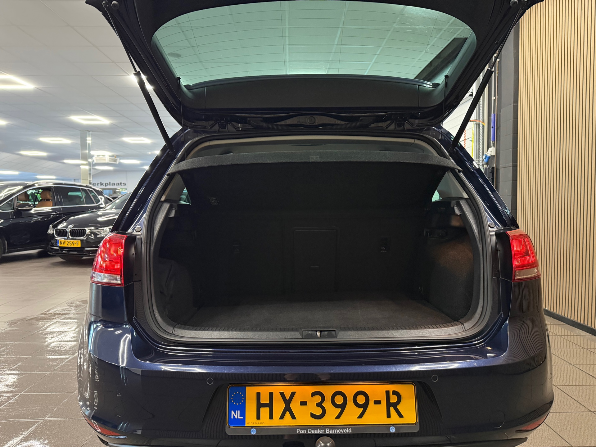 https://www.autokooy.nl//xml/images/55526895-5.JPG