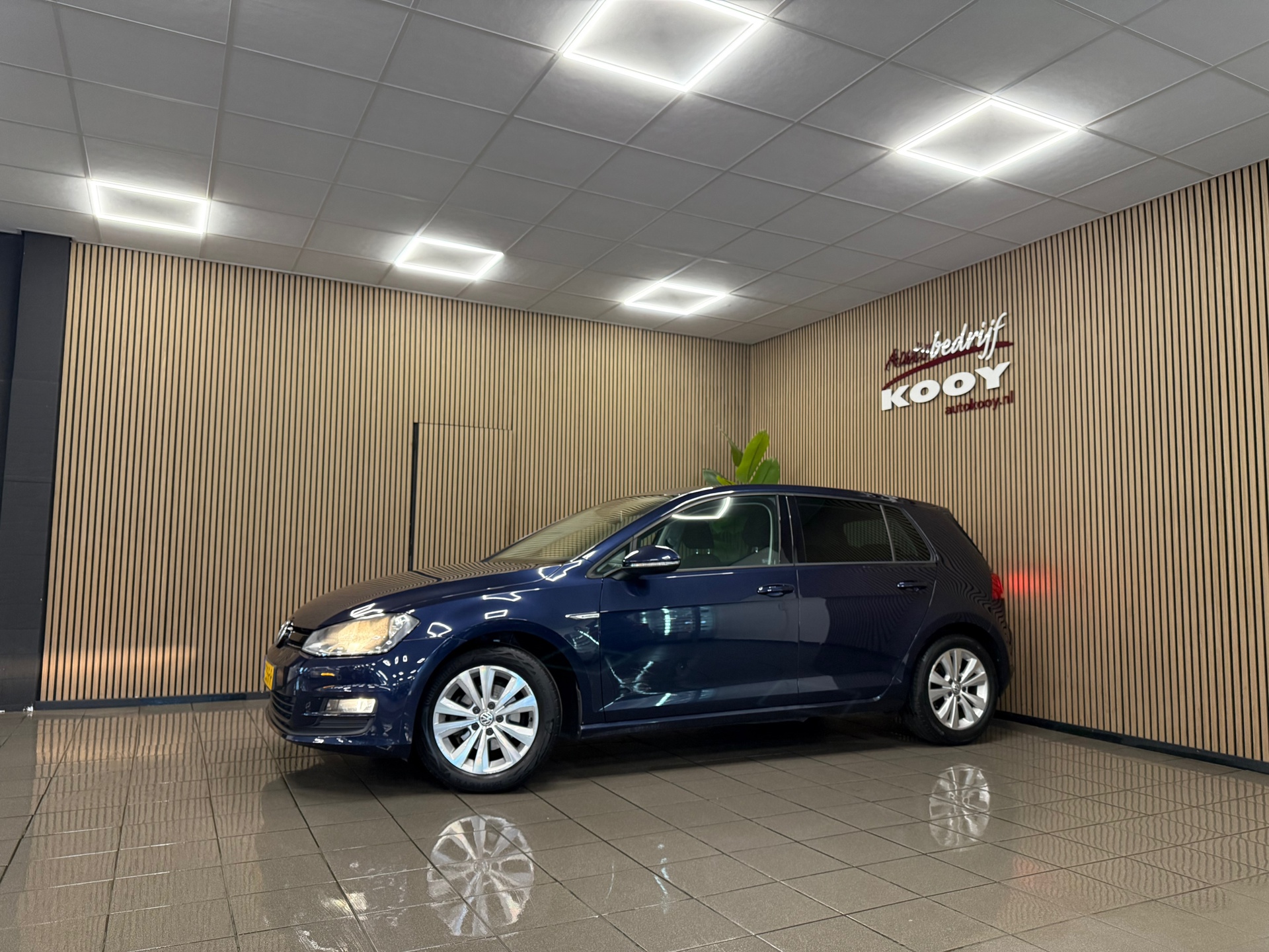 https://www.autokooy.nl//xml/images/55526895-9.JPG