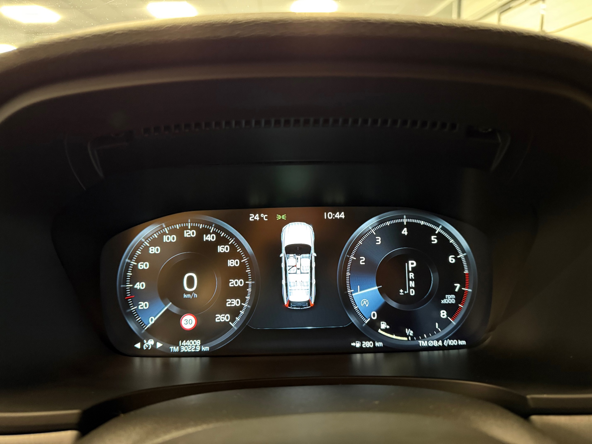 https://www.autokooy.nl//xml/images/55556815-16.JPG