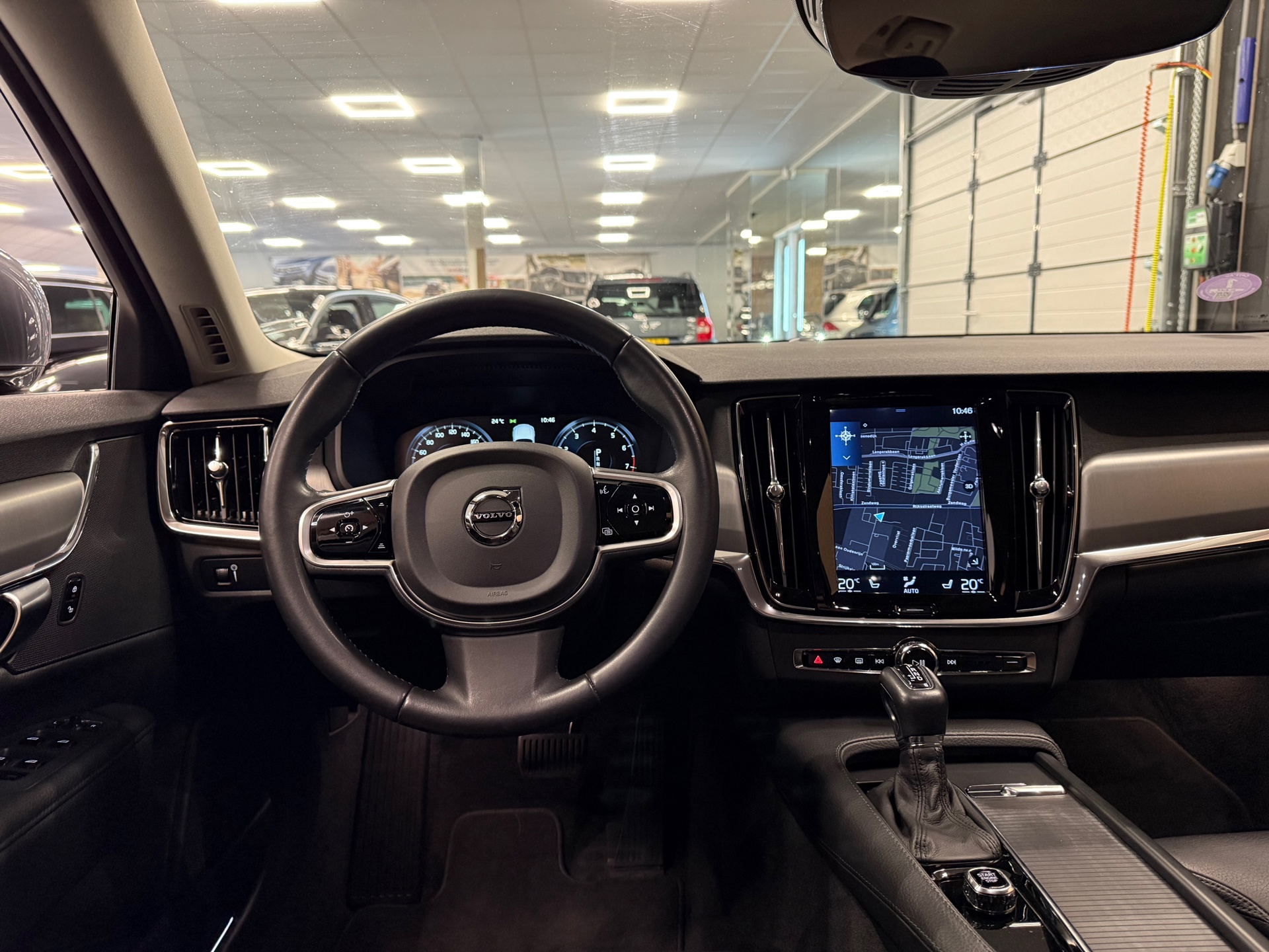 https://www.autokooy.nl//xml/images/55556815-21.JPG