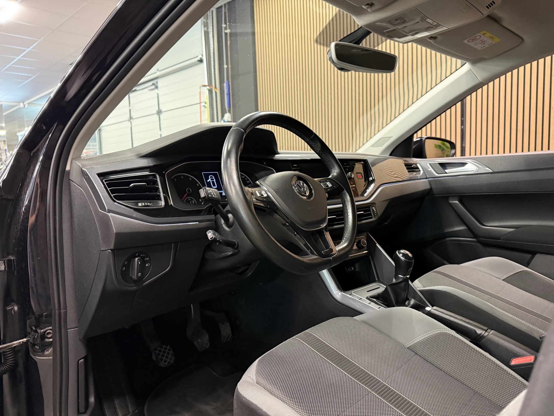 https://www.autokooy.nl//xml/images/55567156-12.JPG
