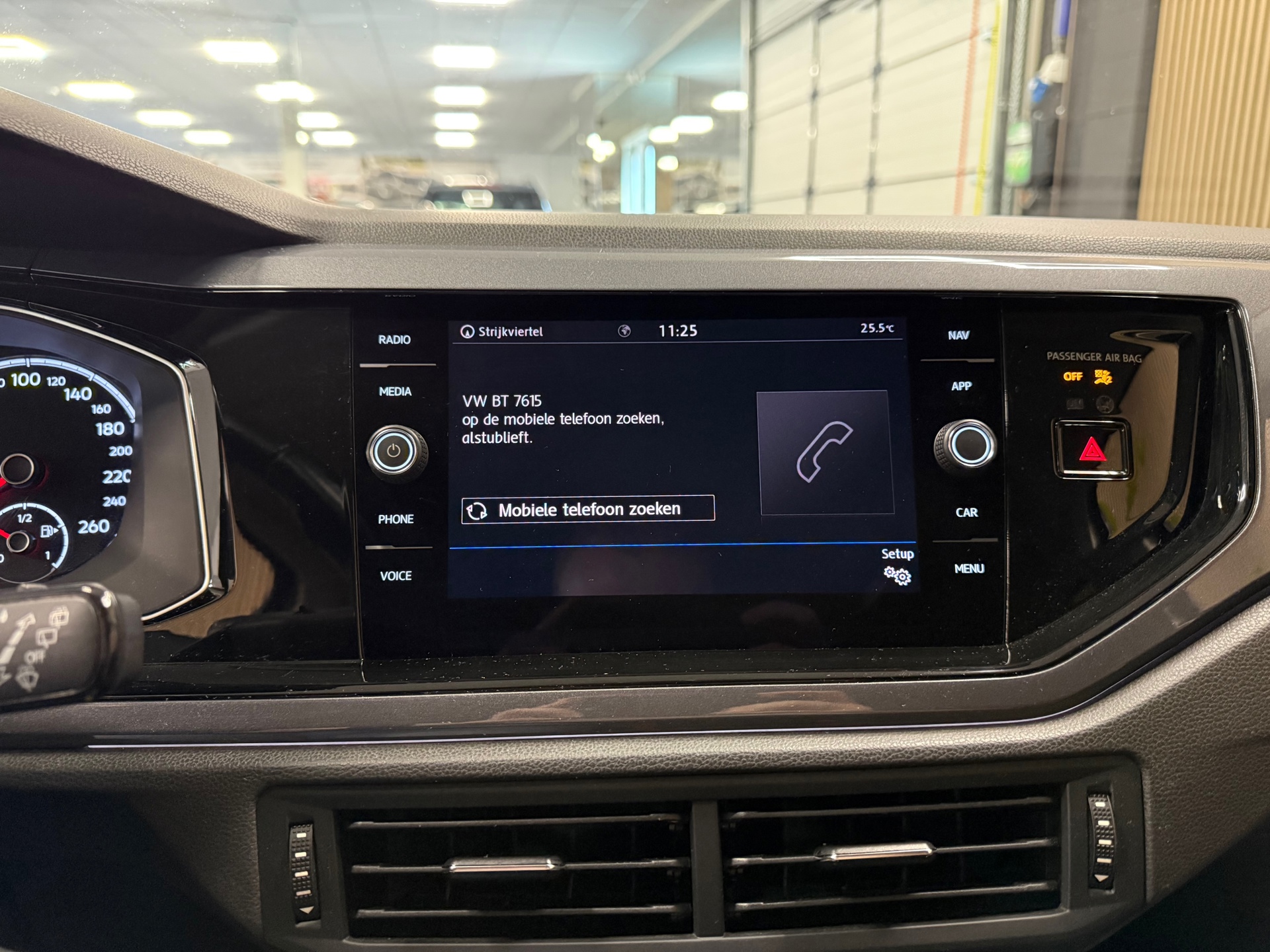 https://www.autokooy.nl//xml/images/55567156-17.JPG